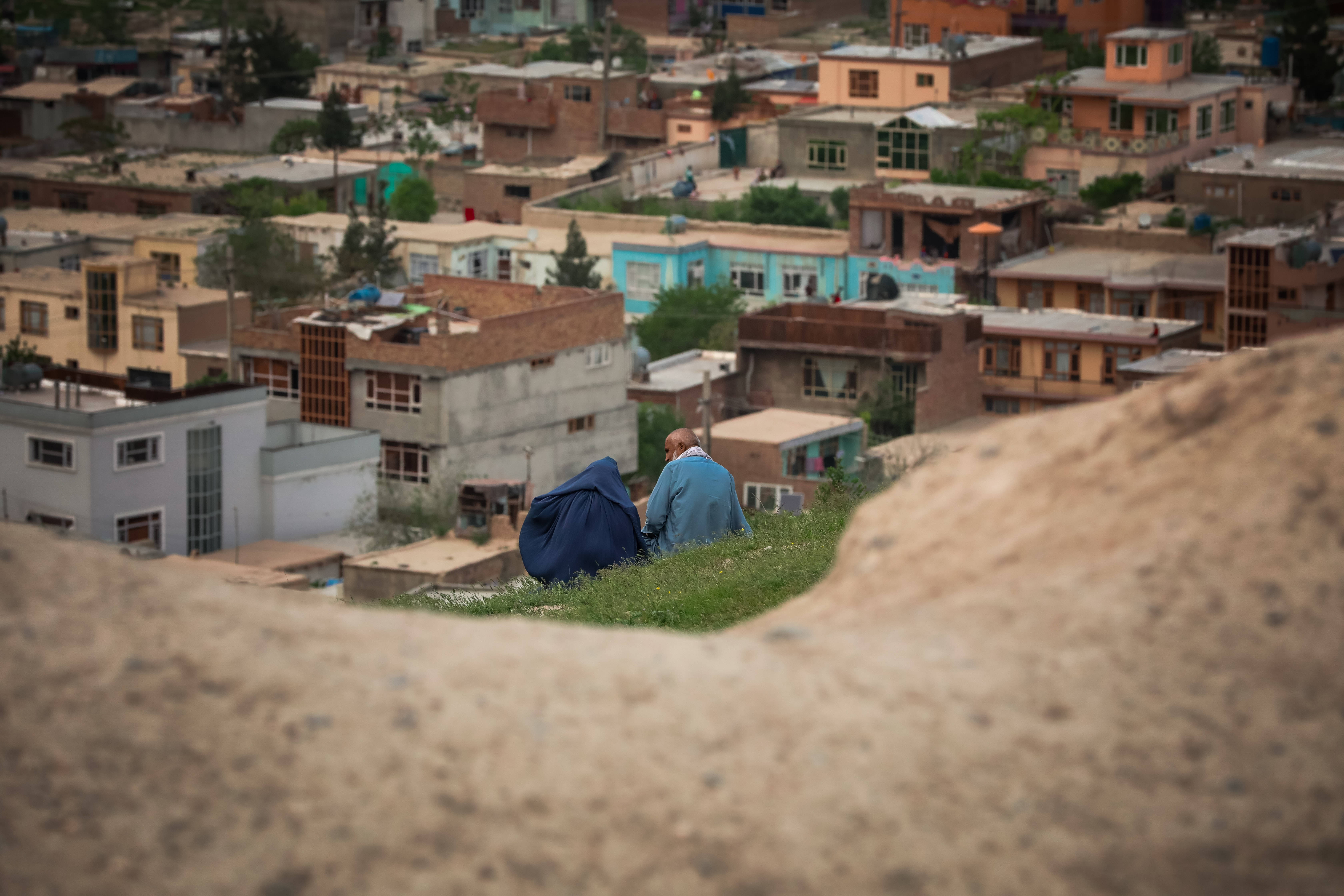 Hazara Shia community, Kabul, grassy hill, 5K Desktop Wallpaper