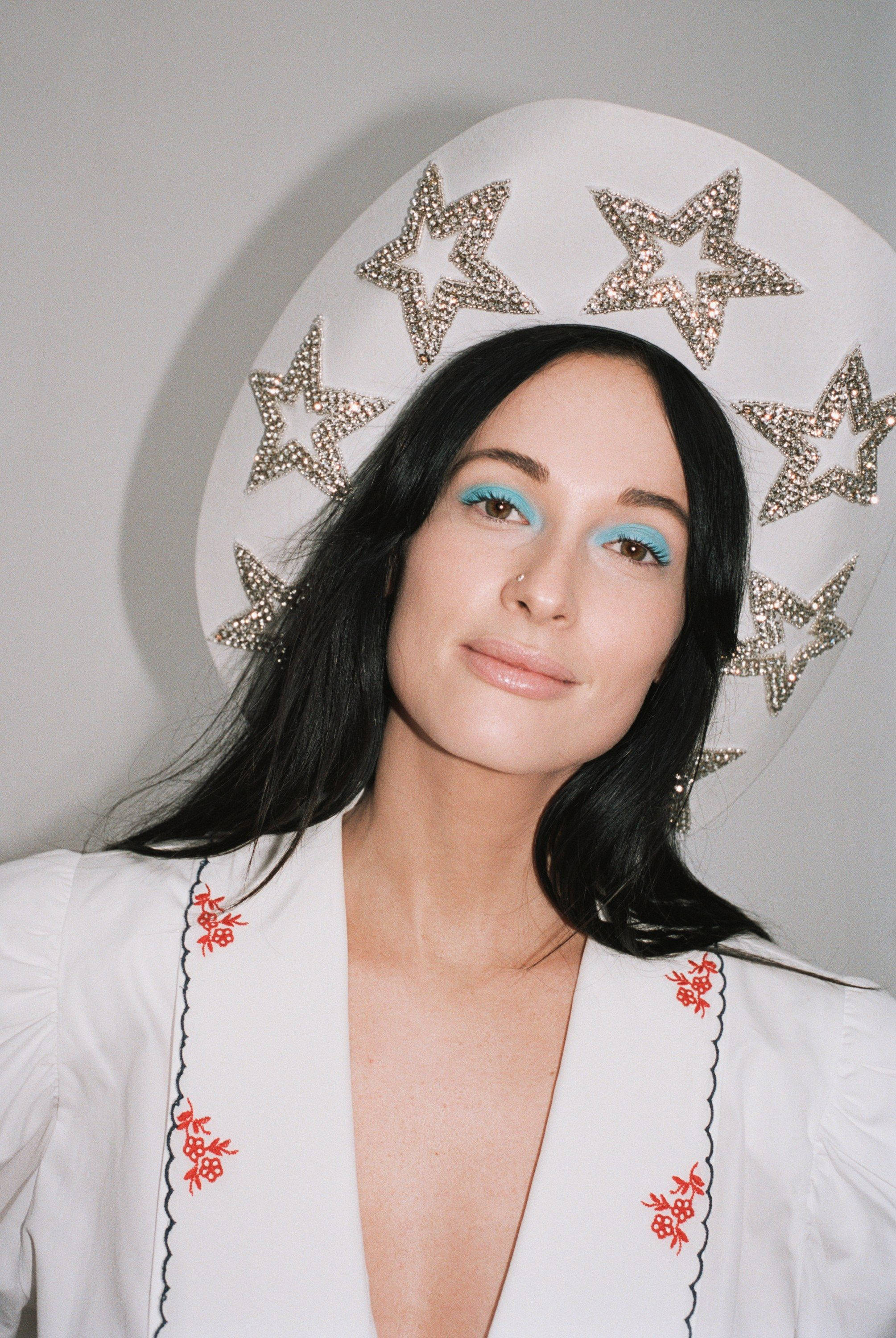 Kacey Musgraves, Instagram Selfie, dark hair, 2K Phone Wallpaper