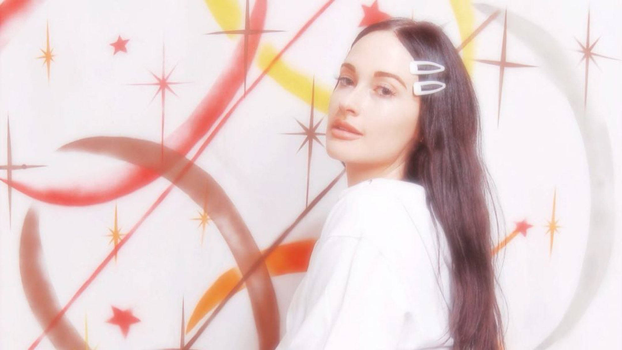 Kacey Musgraves, long dark hair, white clips, Full HD Desktop Wallpaper