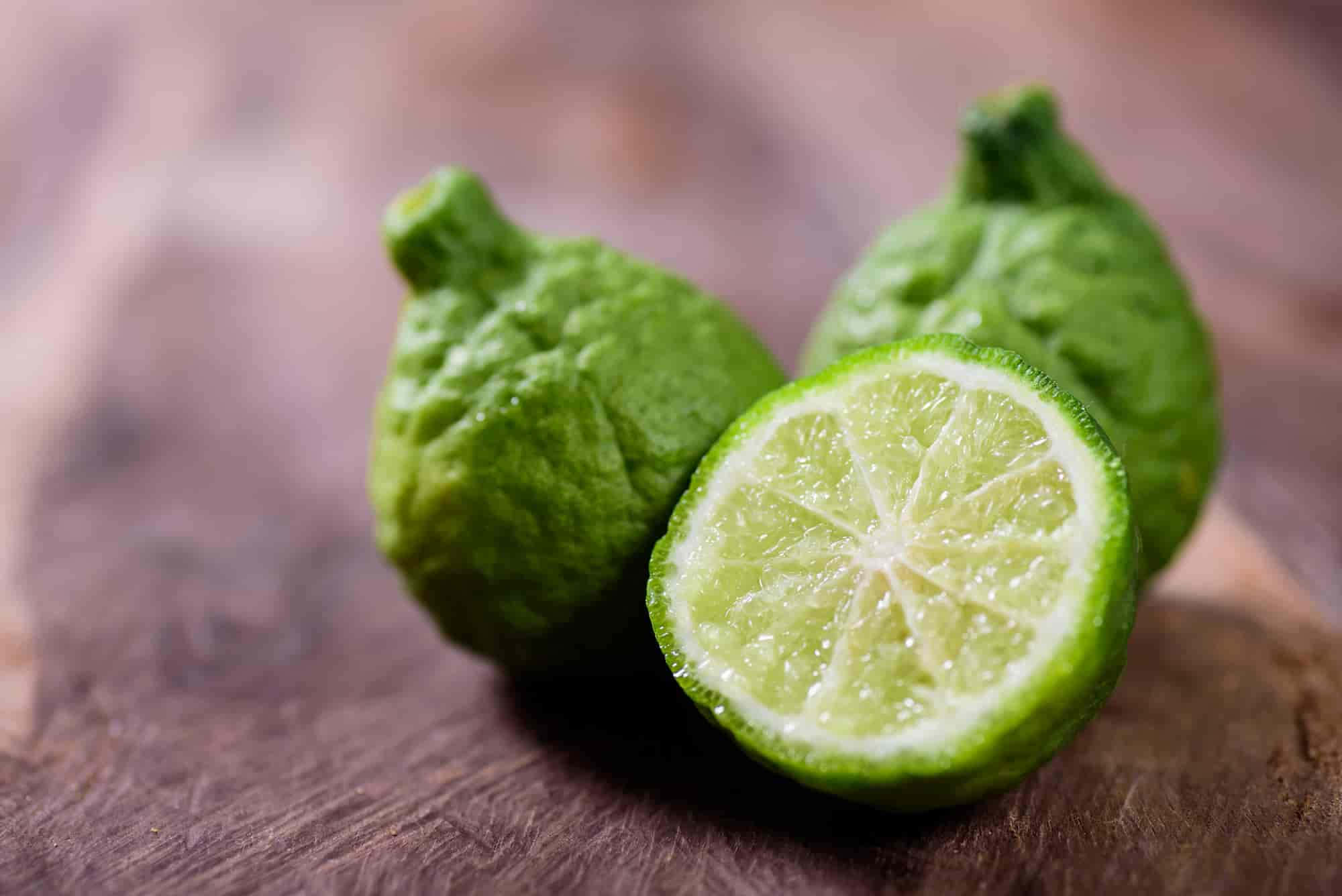 Kaffir Lime, vibrant green, juicy segments, Full HD Desktop Wallpaper