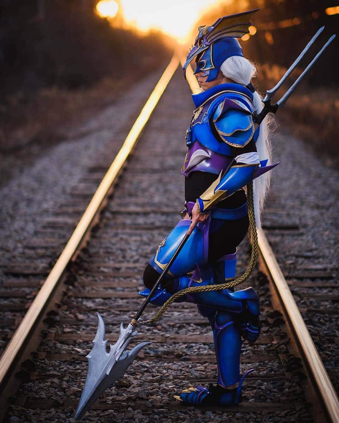 Kain Highwind, blue and purple armor, railroad tracks, HD Phone Wallpaper