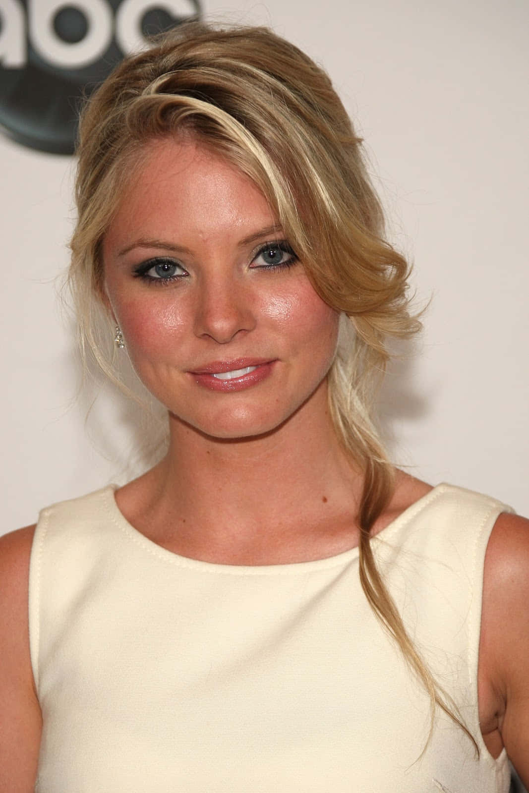 Kaitlin Doubleday, blonde woman, blue eyes, HD Phone Wallpaper
