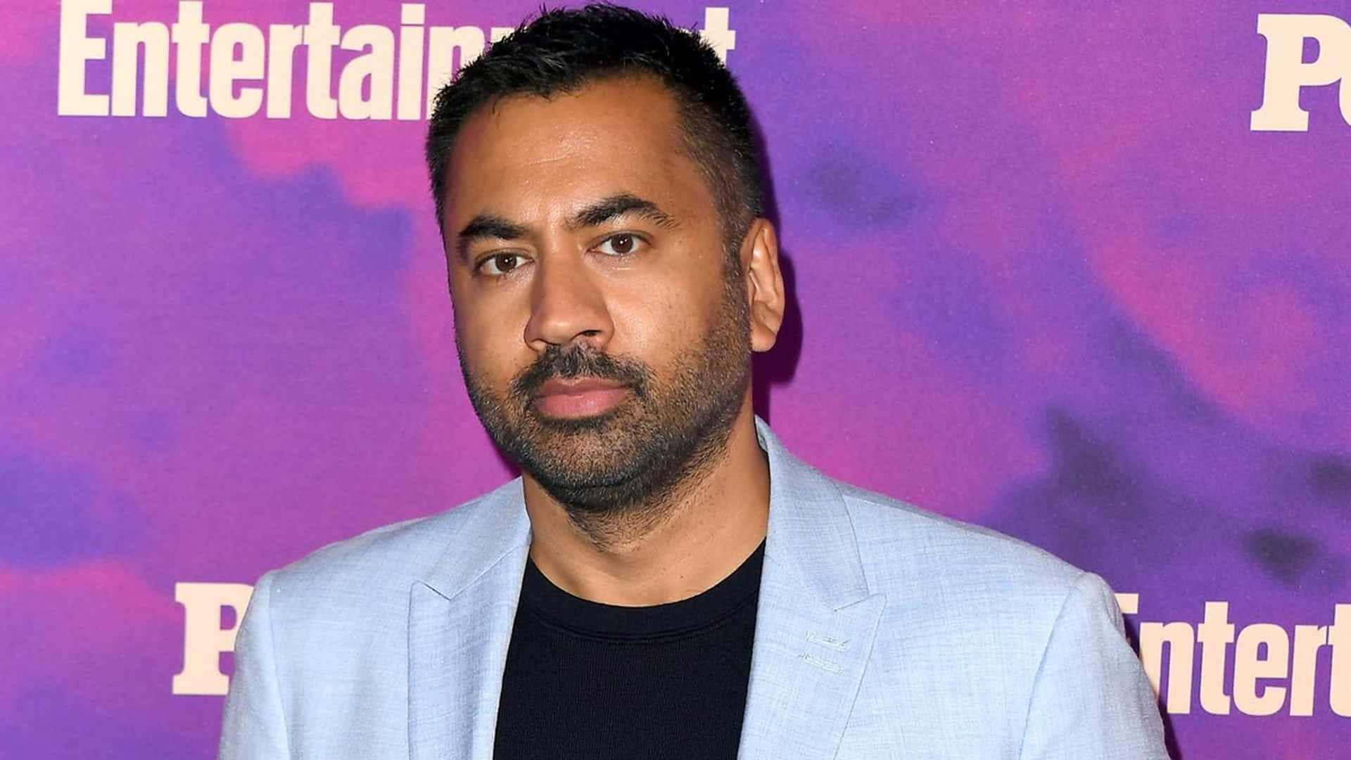 Kal Penn, light blue blazer, black shirt, Full HD Desktop Wallpaper