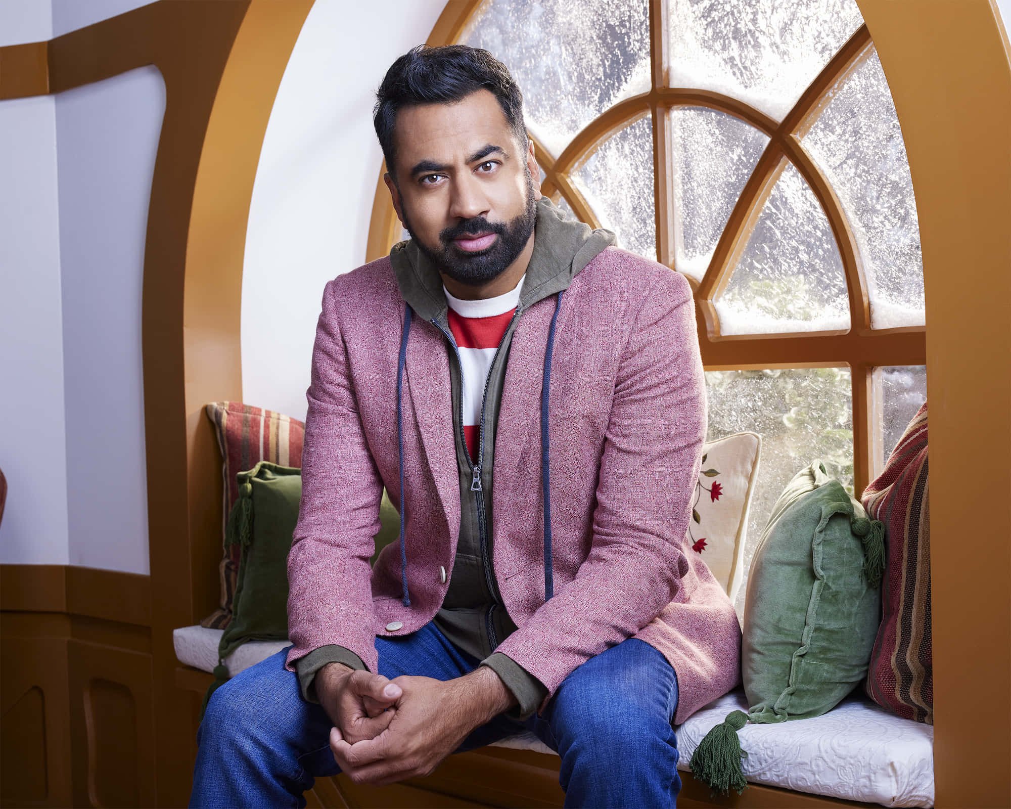 Kal Penn, beard, cushioned bench, Full HD Desktop Wallpaper