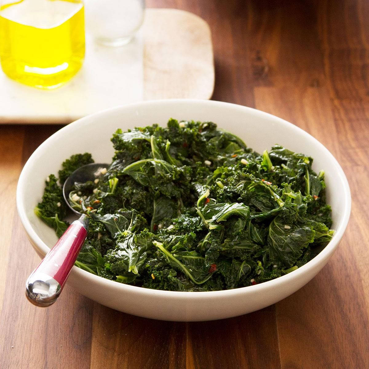 raw kale salad, white bowl, vibrant green massaged kale salad, SD Desktop Wallpaper