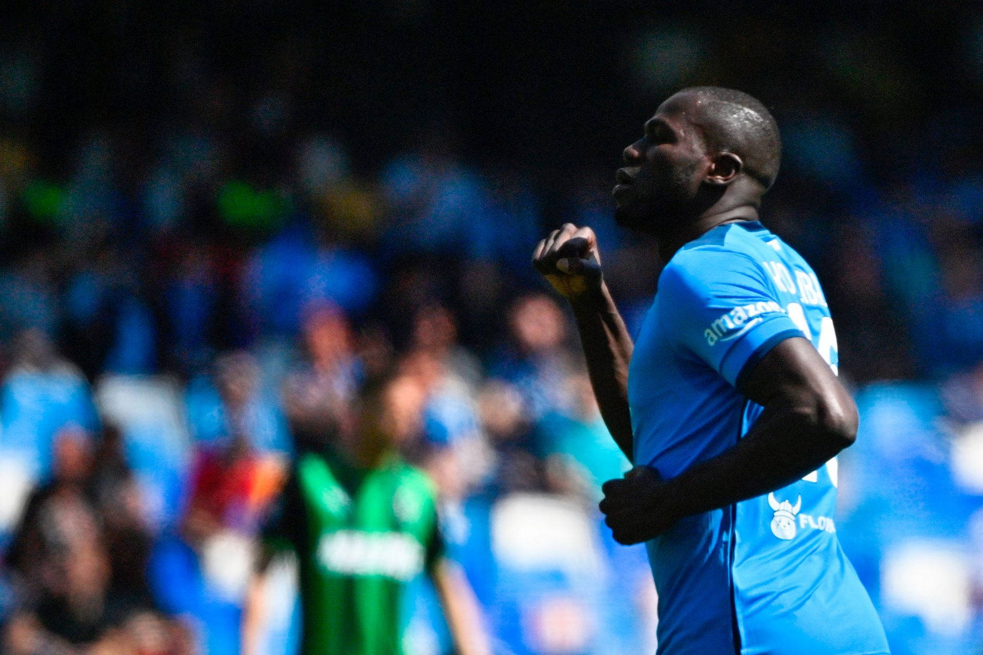 Kalidou Koulibaly, blue jersey, raised fist, Full HD Desktop Wallpaper