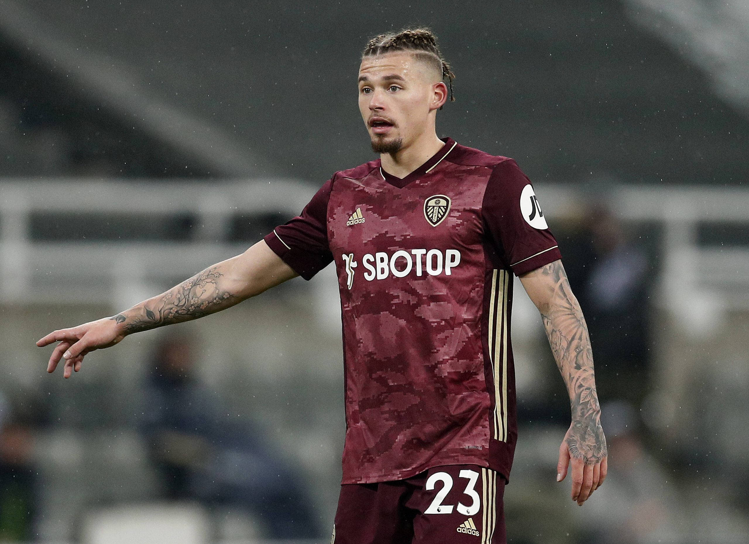 Kalvin Phillips, maroon, camouflage jersey, 2K Desktop Wallpaper