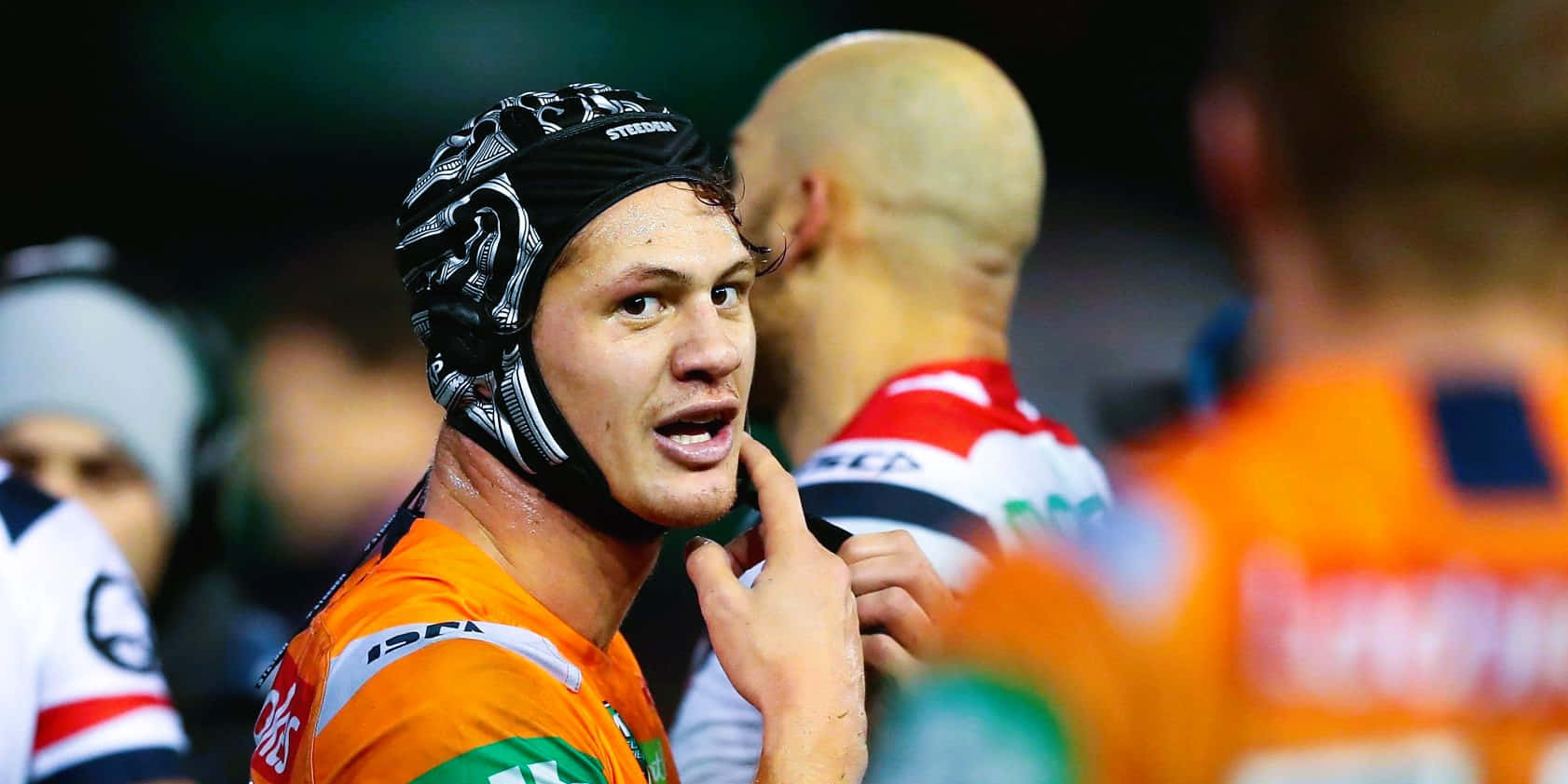 Kalyn Ponga, orange jersey, black headgear, HD Desktop Wallpaper