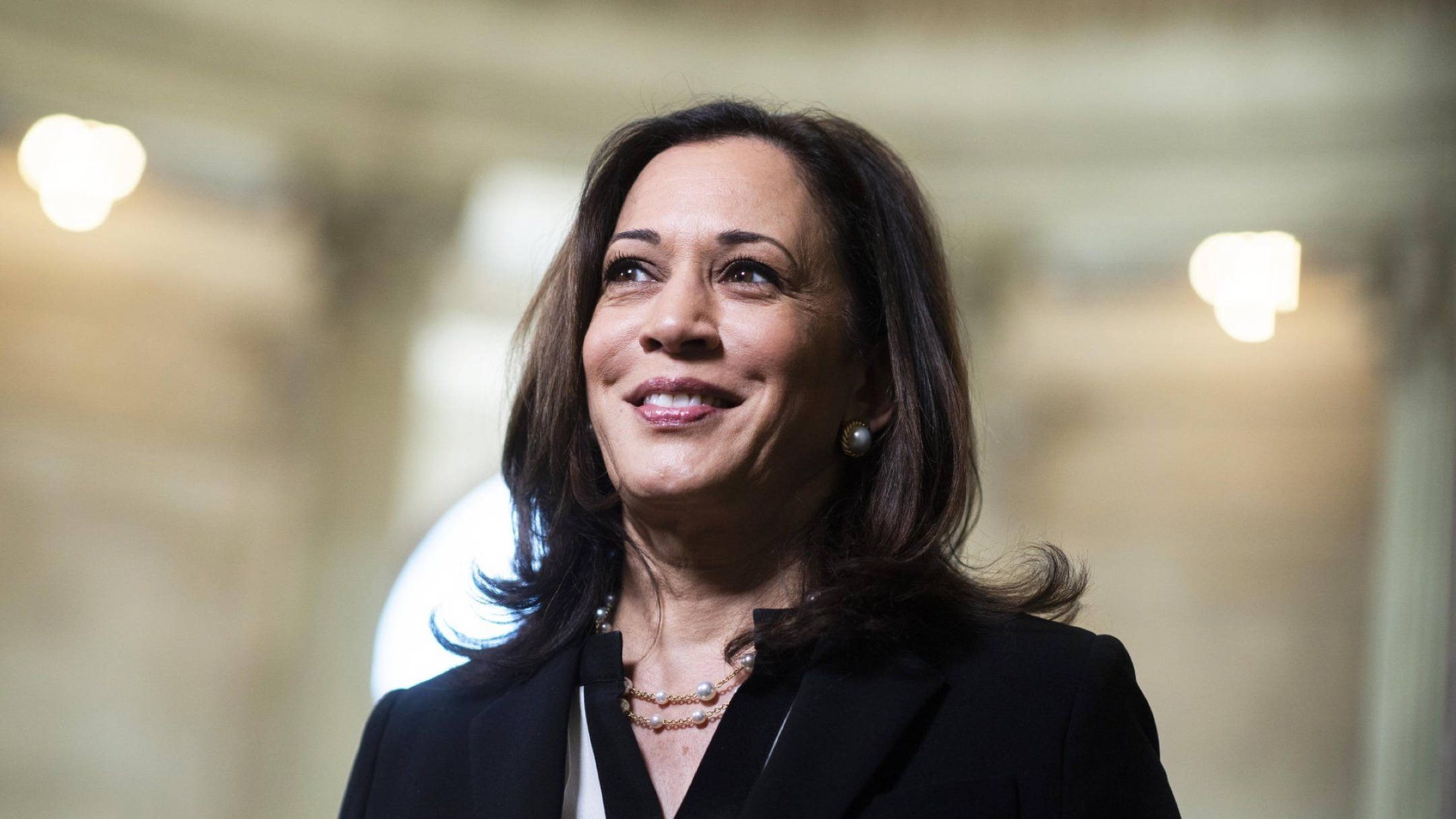 Kamala Harris, dark hair, pearl earrings, Full HD Desktop Wallpaper