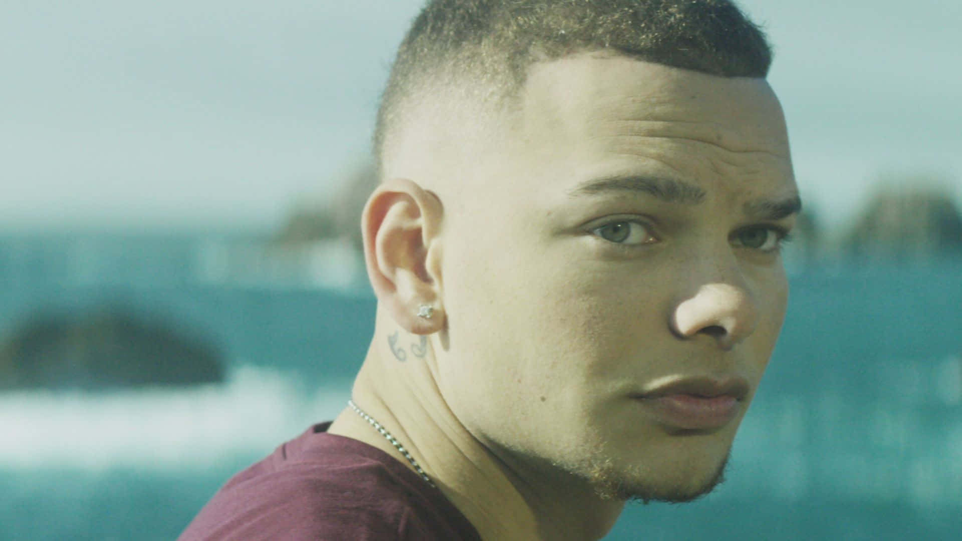 Kane Brown, shaved head, ear piercing, Full HD Desktop Wallpaper