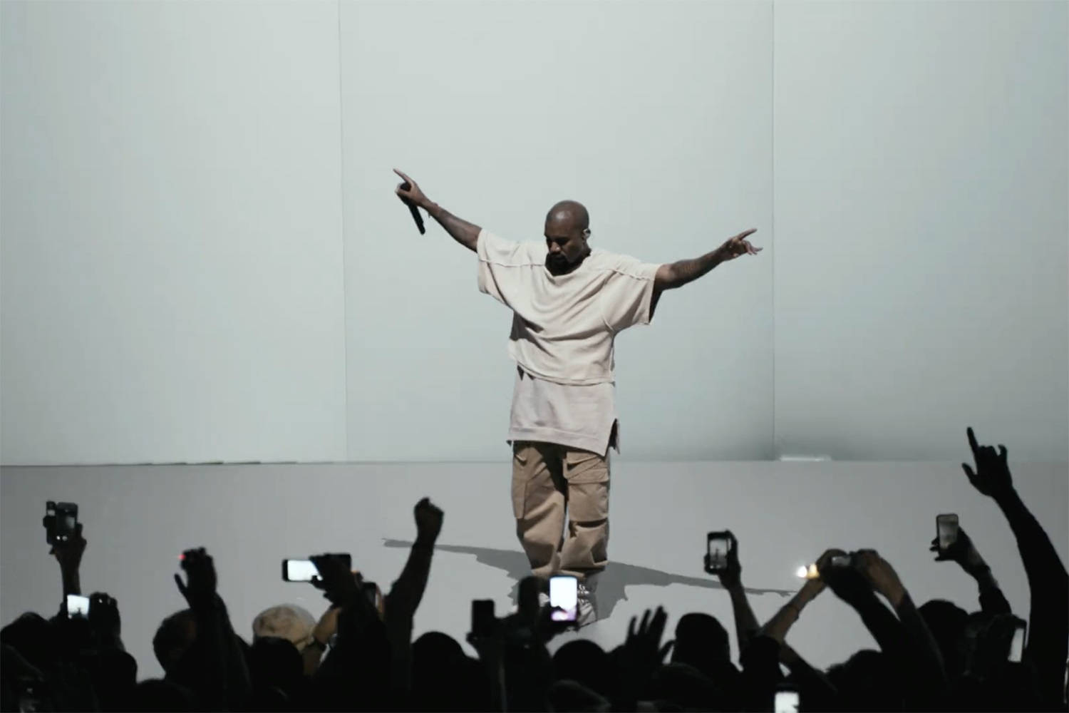 Kanye West, Donda, beige outfit, HD Desktop Wallpaper