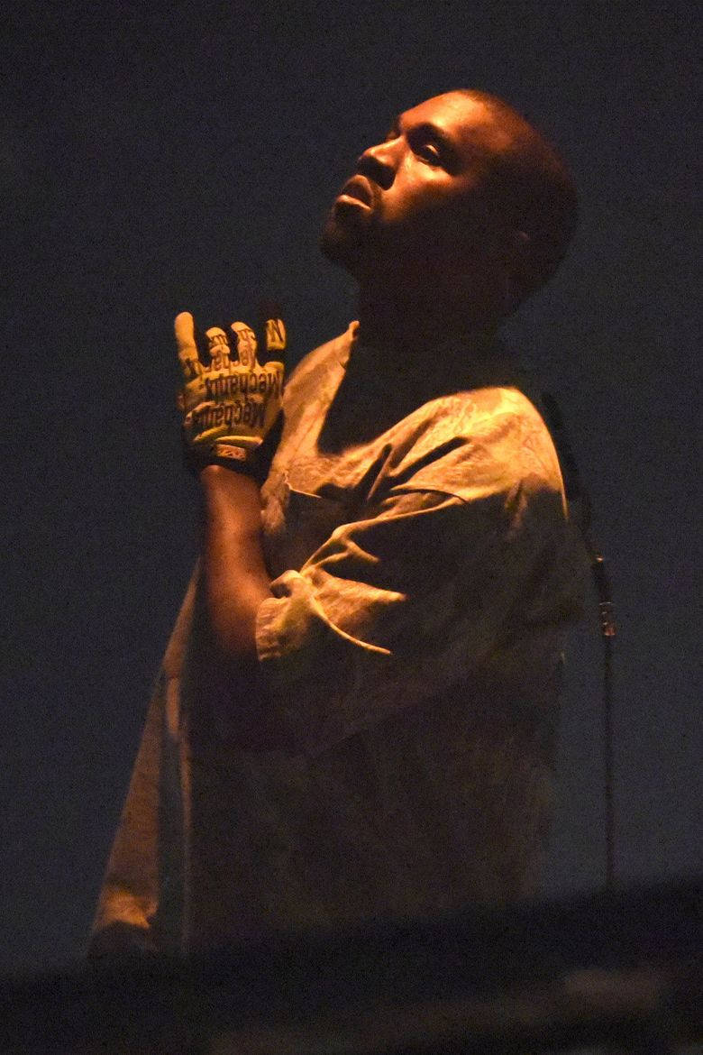 Kanye West Saint Pablo, yellow glove, dramatic stage lighting, SD Phone Wallpaper