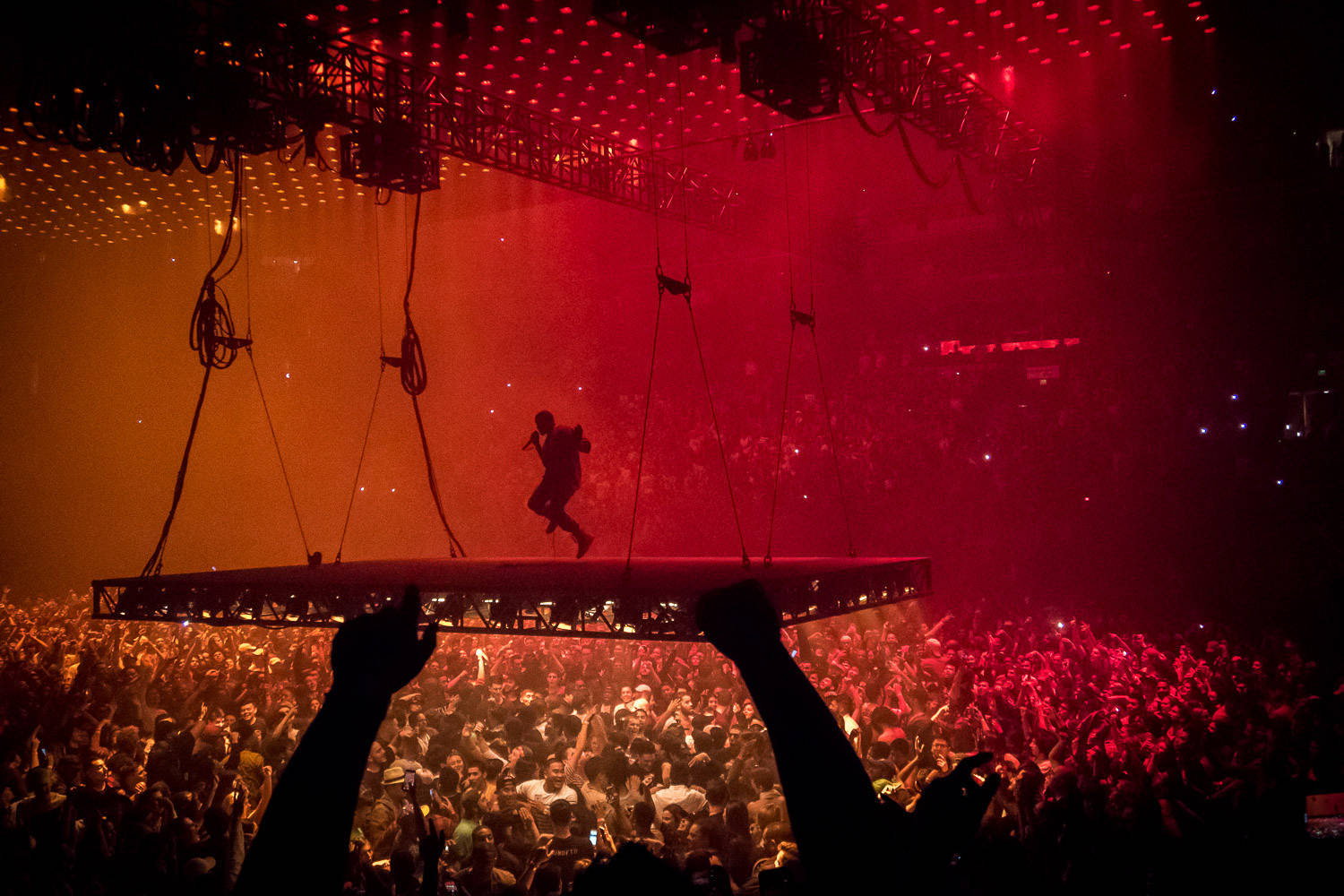 Kanye West Saint Pablo, red lights, suspended stage, HD Desktop Wallpaper