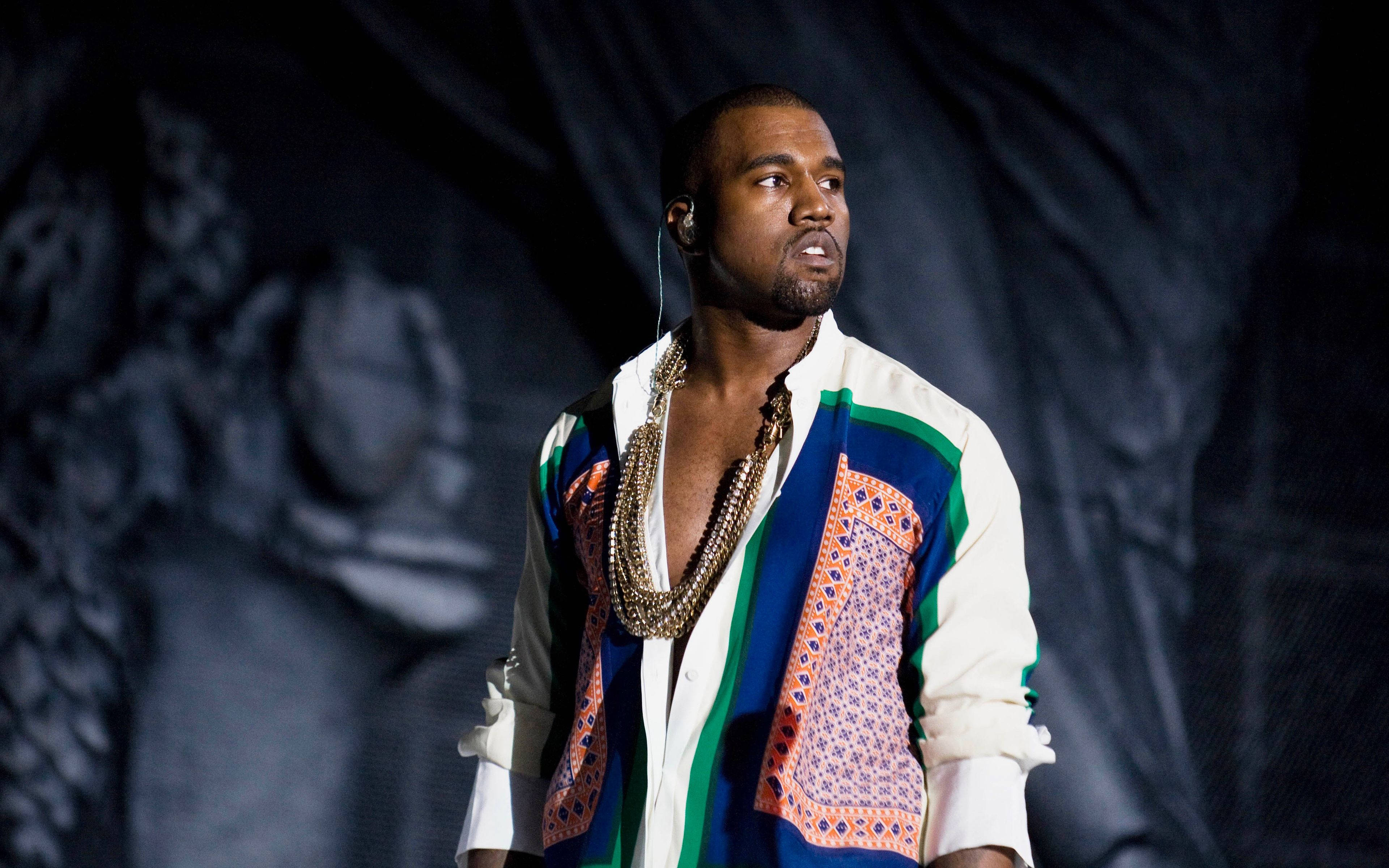 Kanye West, colorful patterned jacket, layered necklaces, 4K Desktop Wallpaper