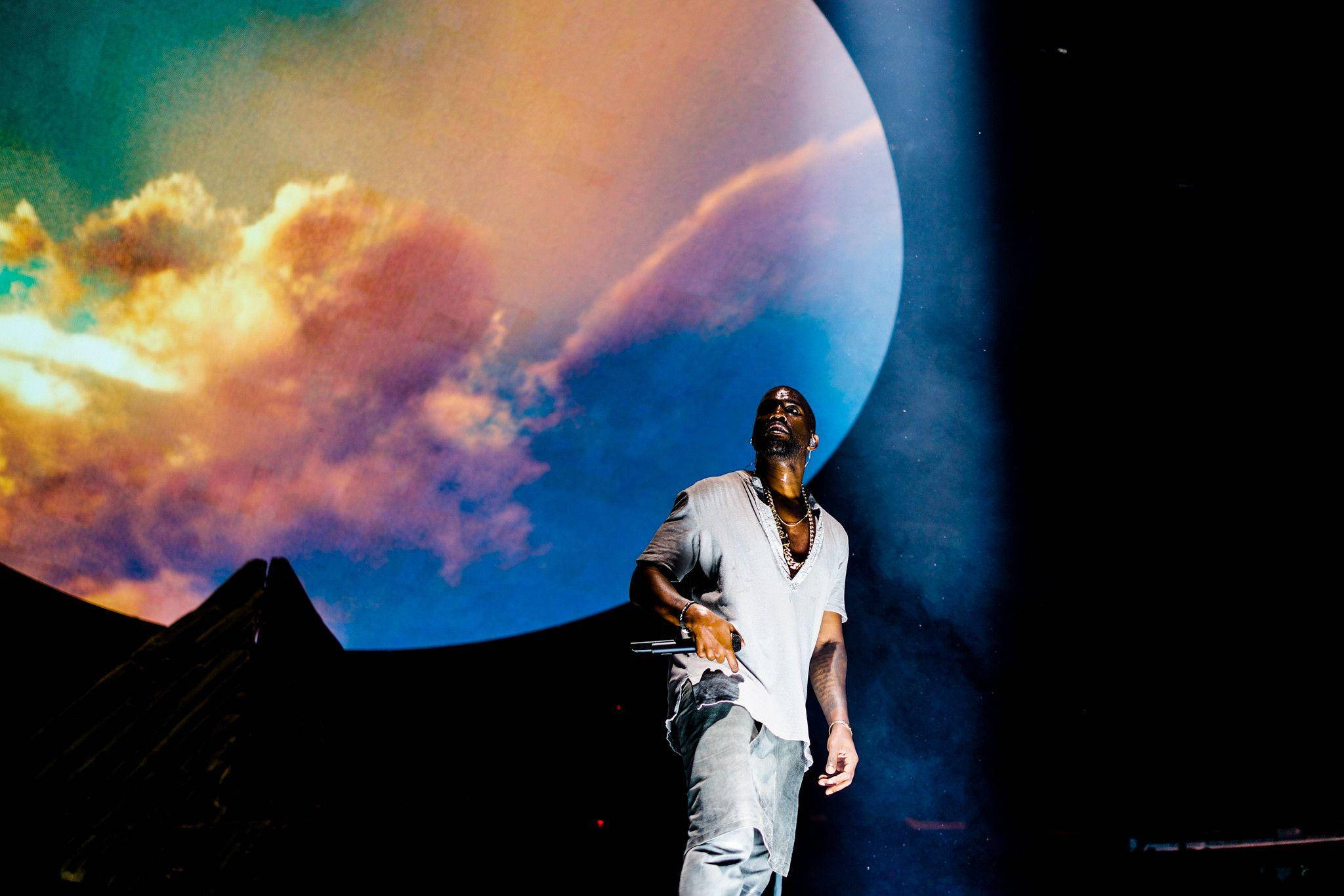 Kanye West, Oval Rainbows, giant projected moon, Full HD Desktop Wallpaper