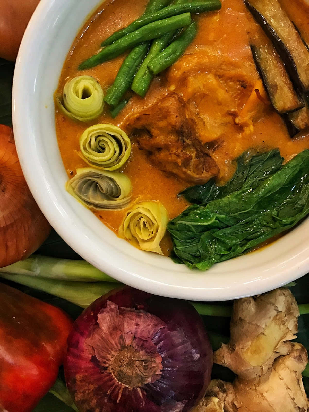 Kare-kare, bowl, rich orange curry, HD Phone Wallpaper