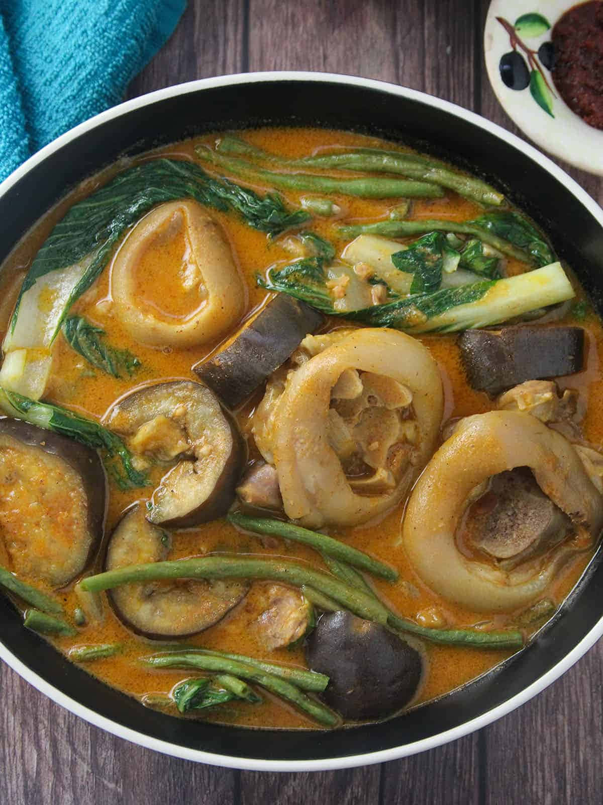 Kare-kare, orange curry, squid rings, HD Phone Wallpaper