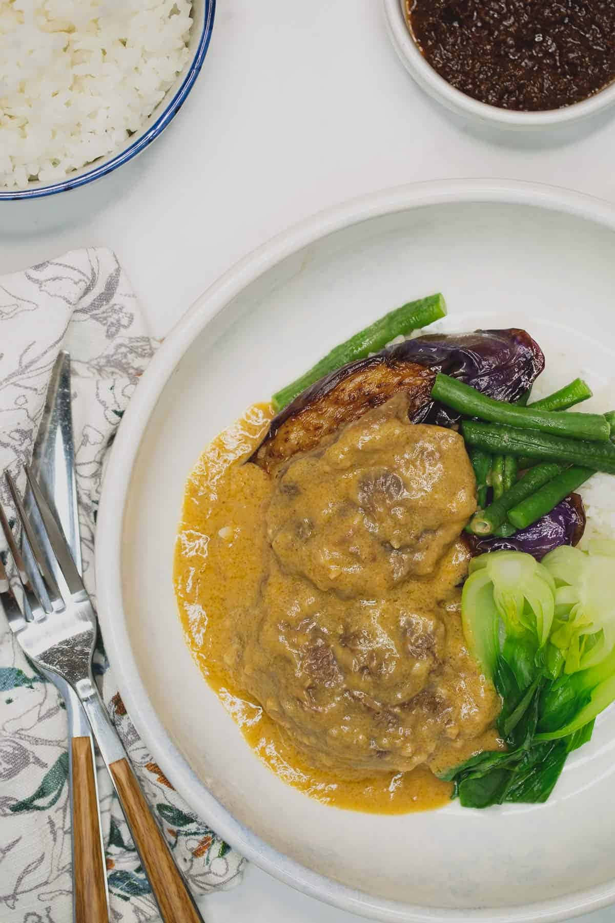 Kare-Kare, creamy beef stew, green beans, HD Phone Wallpaper