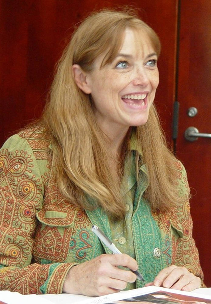 Karen Allen, 2006 Dallas Comic Con, long blonde hair, SD Phone Wallpaper