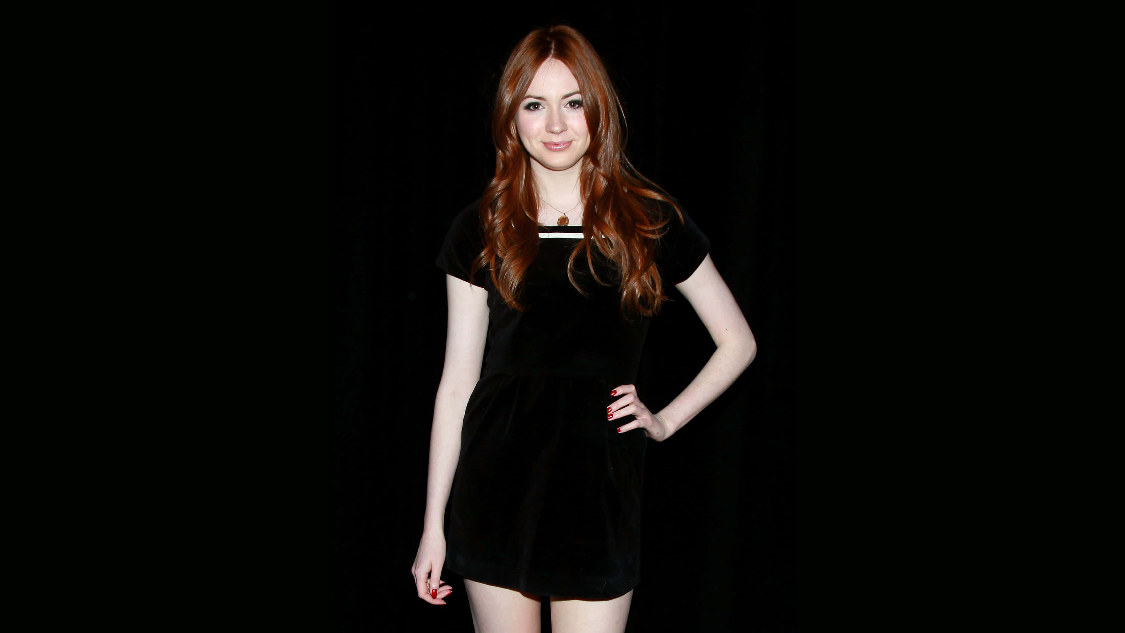 Karen Gillan, long red hair, black velvet dress, 4K Desktop Wallpaper