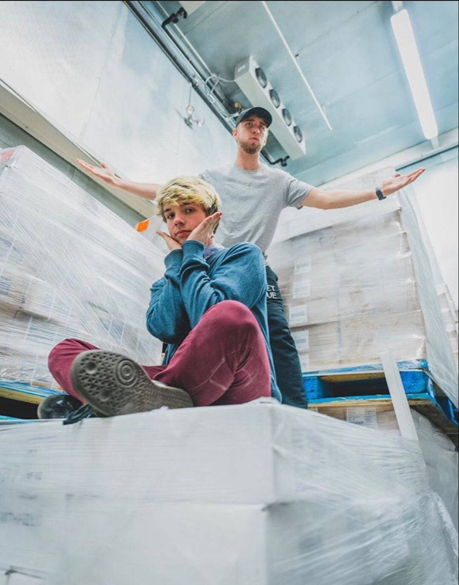 Karl Jacobs, cargo boxes, warehouse, SD Phone Wallpaper
