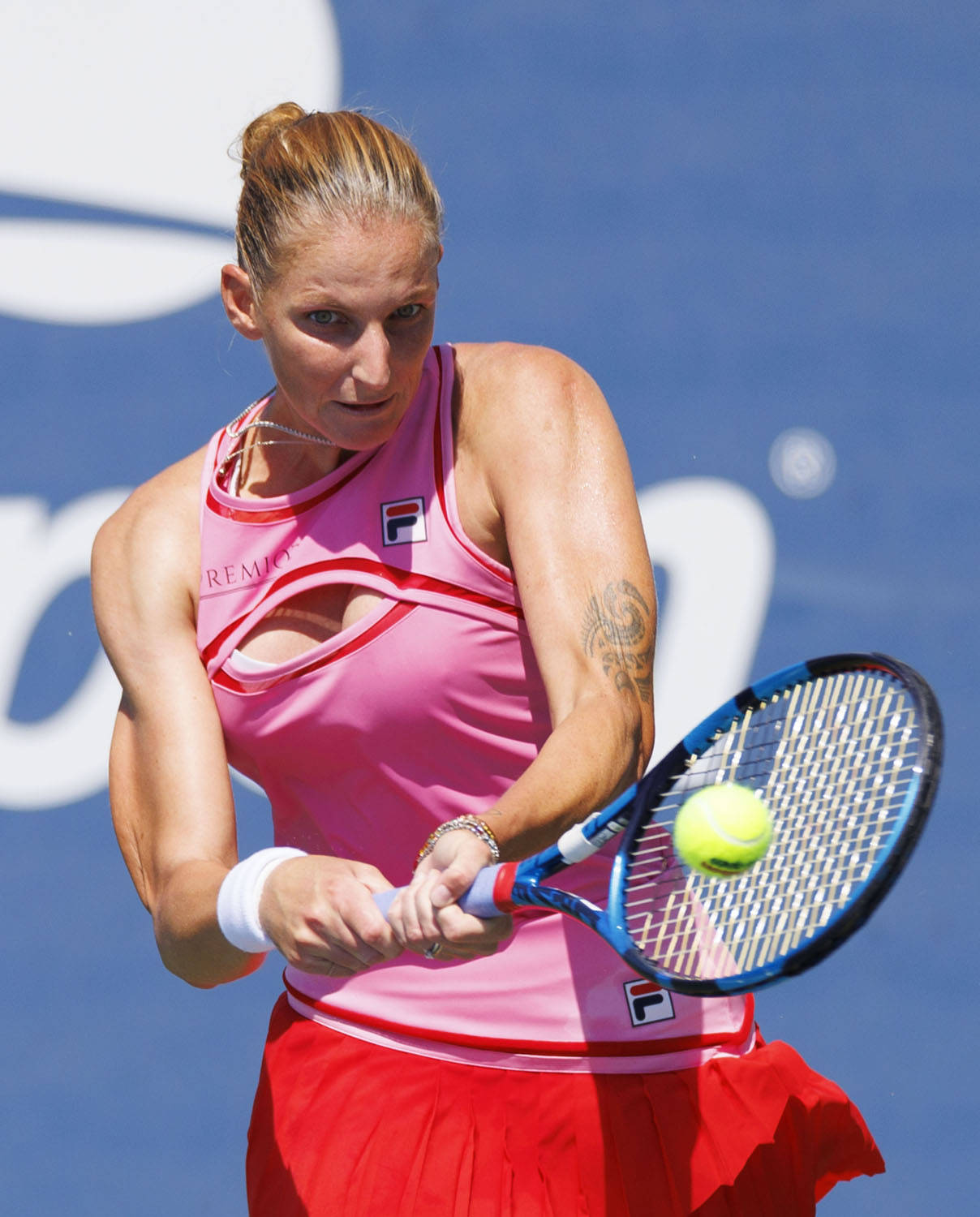 Karolina Pliskova, pink top, red skirt, HD Phone Wallpaper