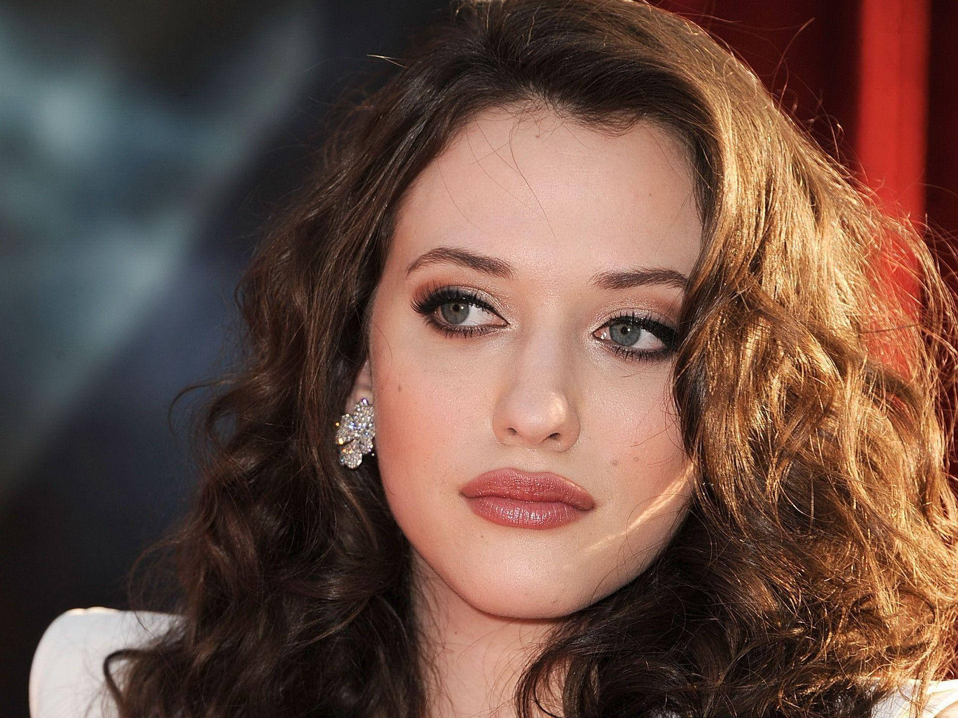 Kat Dennings, 2011 Thor Los Angeles Premiere, wavy brown hair, Full HD Desktop Wallpaper