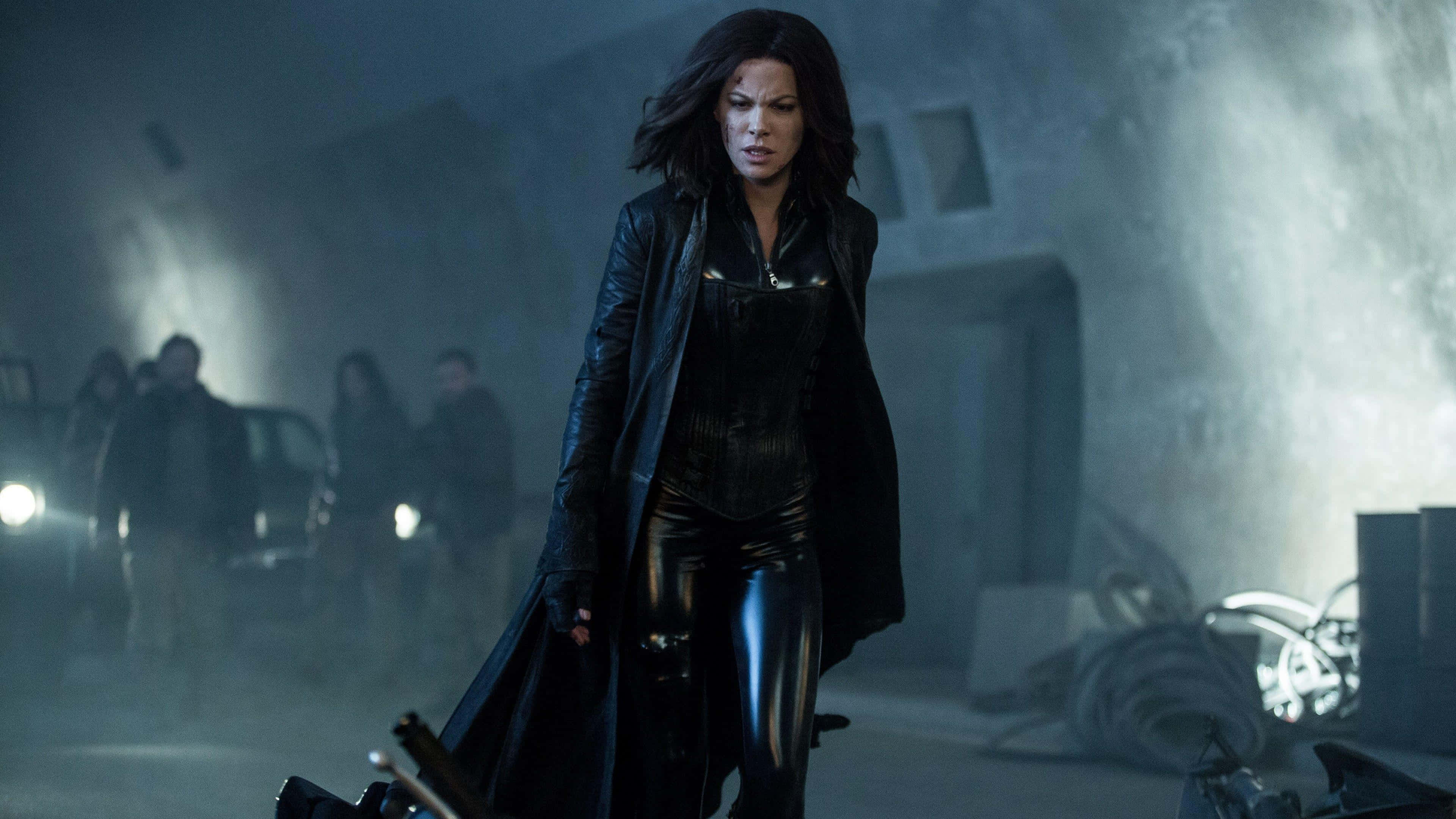 Kate Beckinsale, black leather trench coat, shiny pants, 4K Desktop Wallpaper