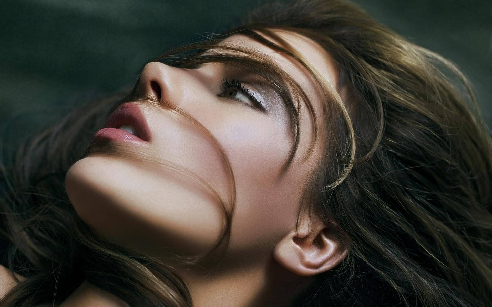 Kate Beckinsale, dark hair, soft lips, Full HD Desktop Wallpaper