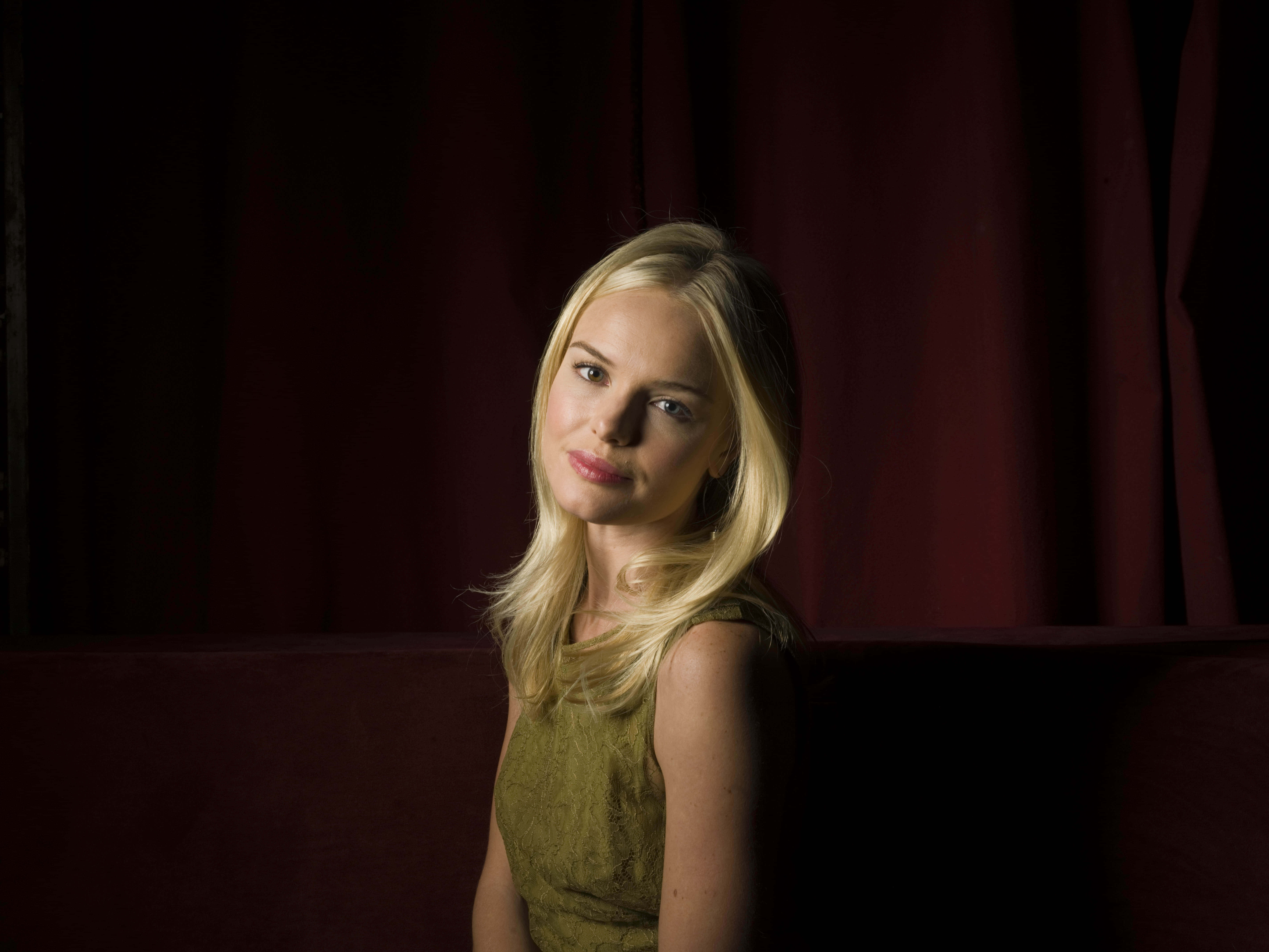 Kate Bosworth, green dress, deep red curtain, 5K Desktop Wallpaper