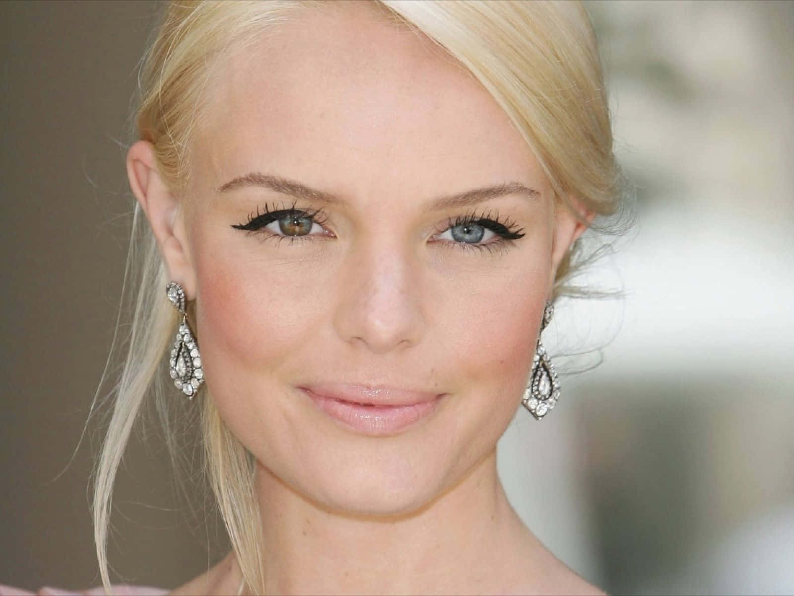 Kate Bosworth, blonde woman, striking blue eyes, HD Desktop Wallpaper