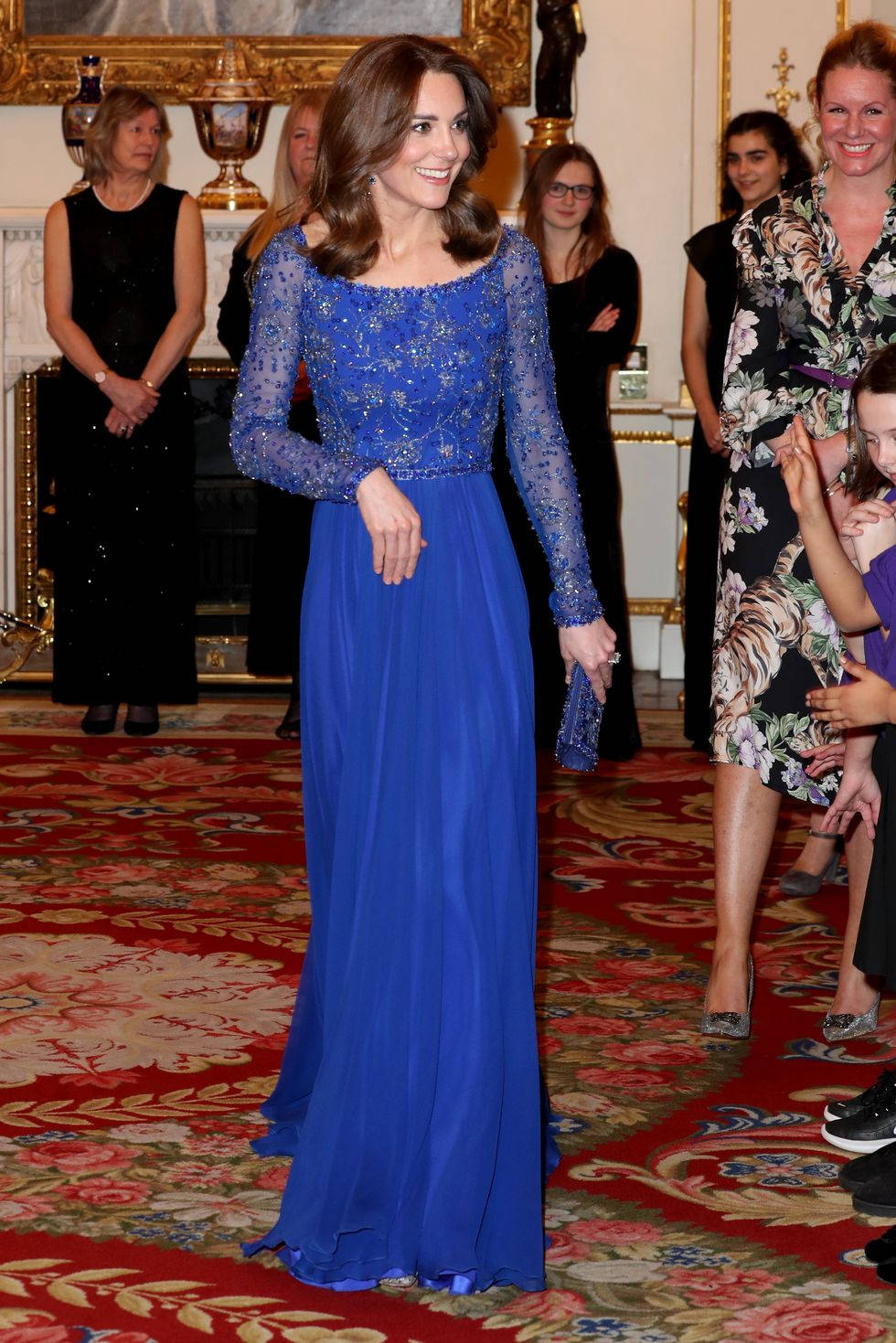Kate Middleton, blue lace dress, royal blue beaded gown, HD Phone Wallpaper