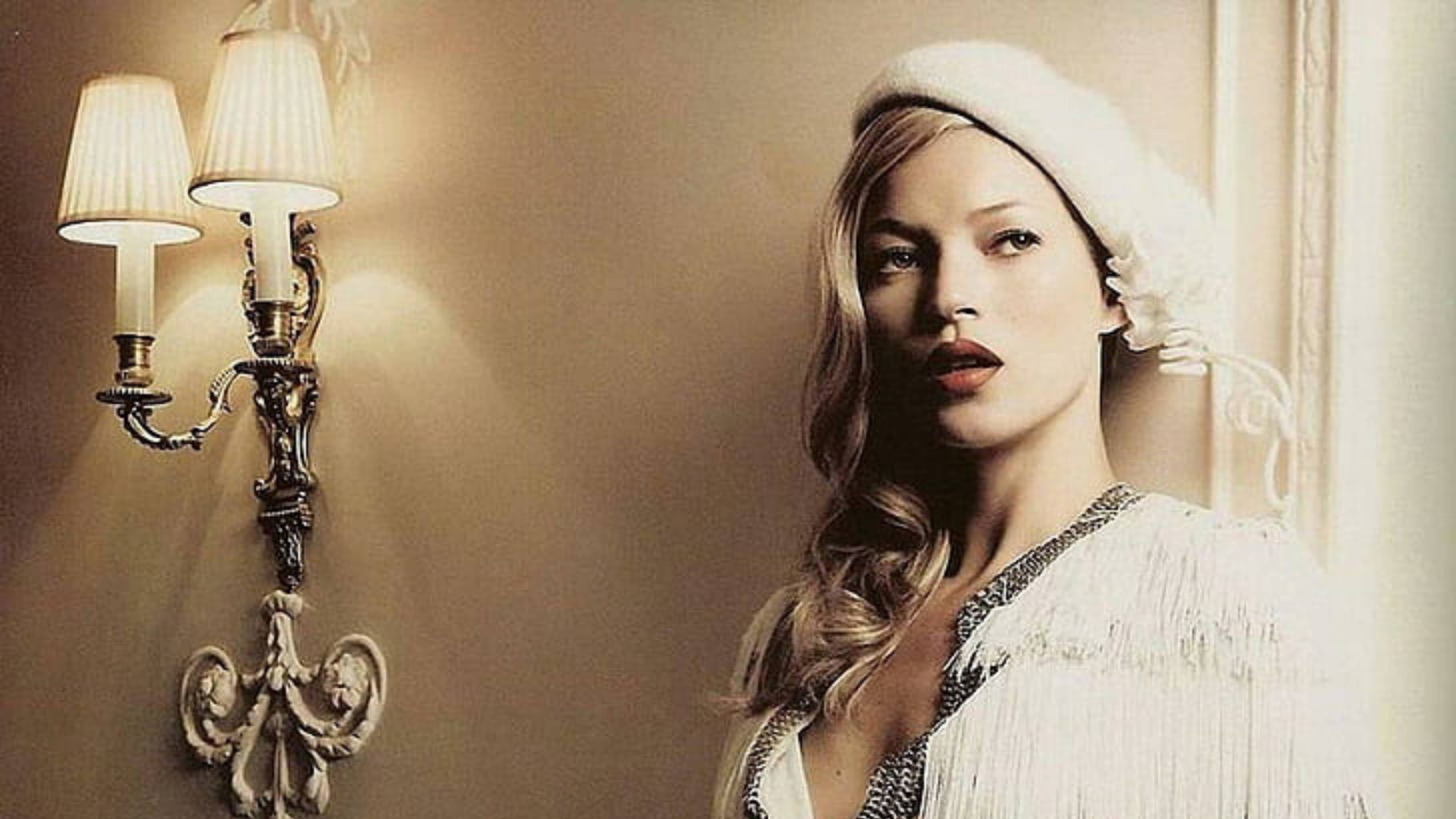 Kate Moss, white fringed dress, beret, 4K Desktop Wallpaper