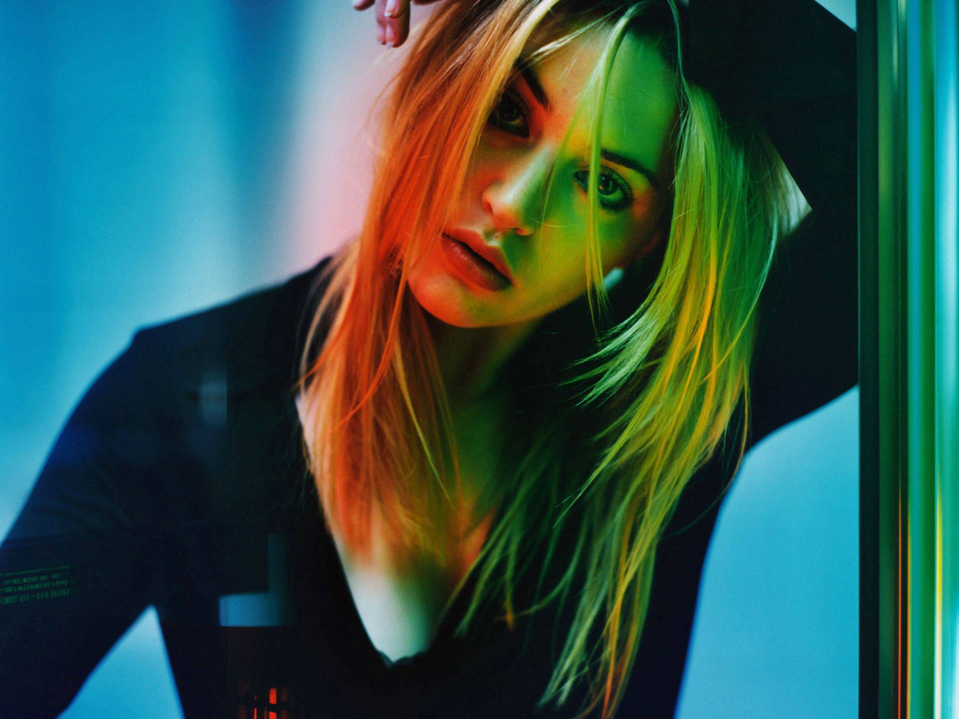 Kate Winslet, neon-streaked hair, glass pane, Full HD Desktop Wallpaper