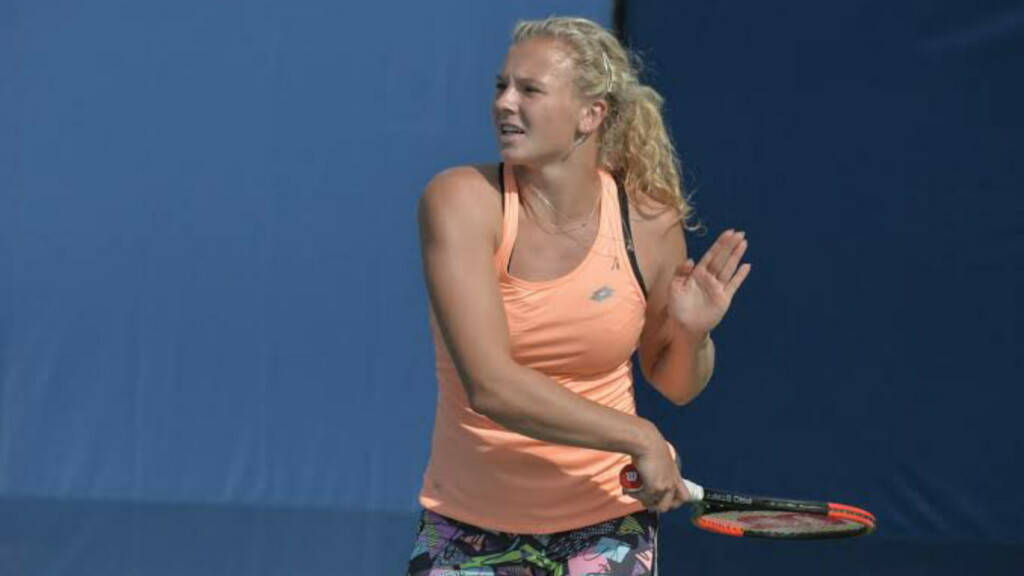 Katerina Siniakova, orange tank top, racket, SD Desktop Wallpaper