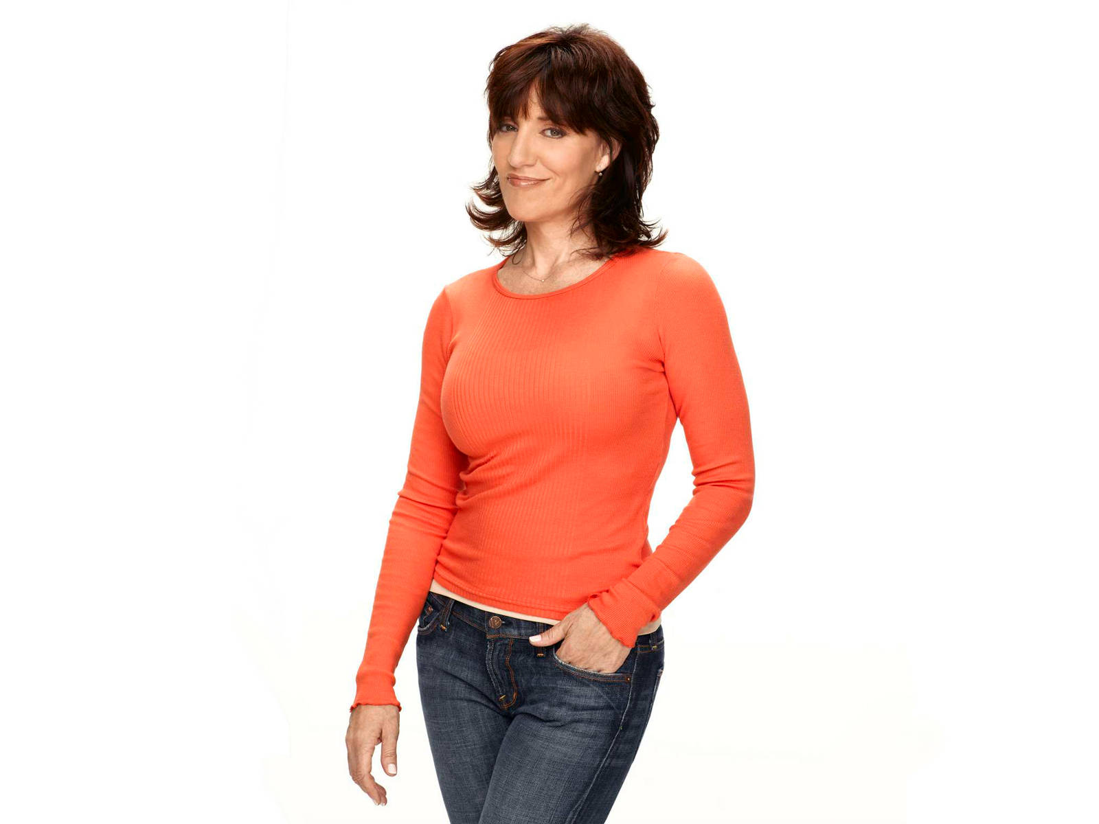 Katey Sagal, brown hair, bright orange ribbed long-sleeve shirt, HD Desktop Wallpaper