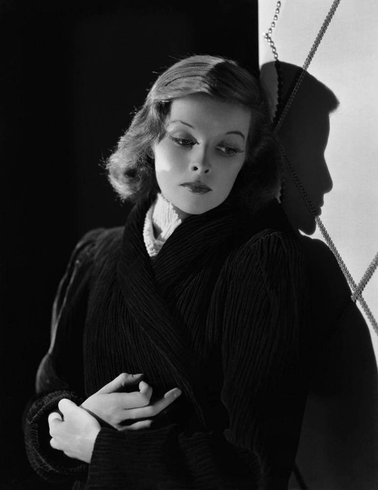 Katharine Hepburn, textured coat, dramatic black and white light, SD Phone Wallpaper