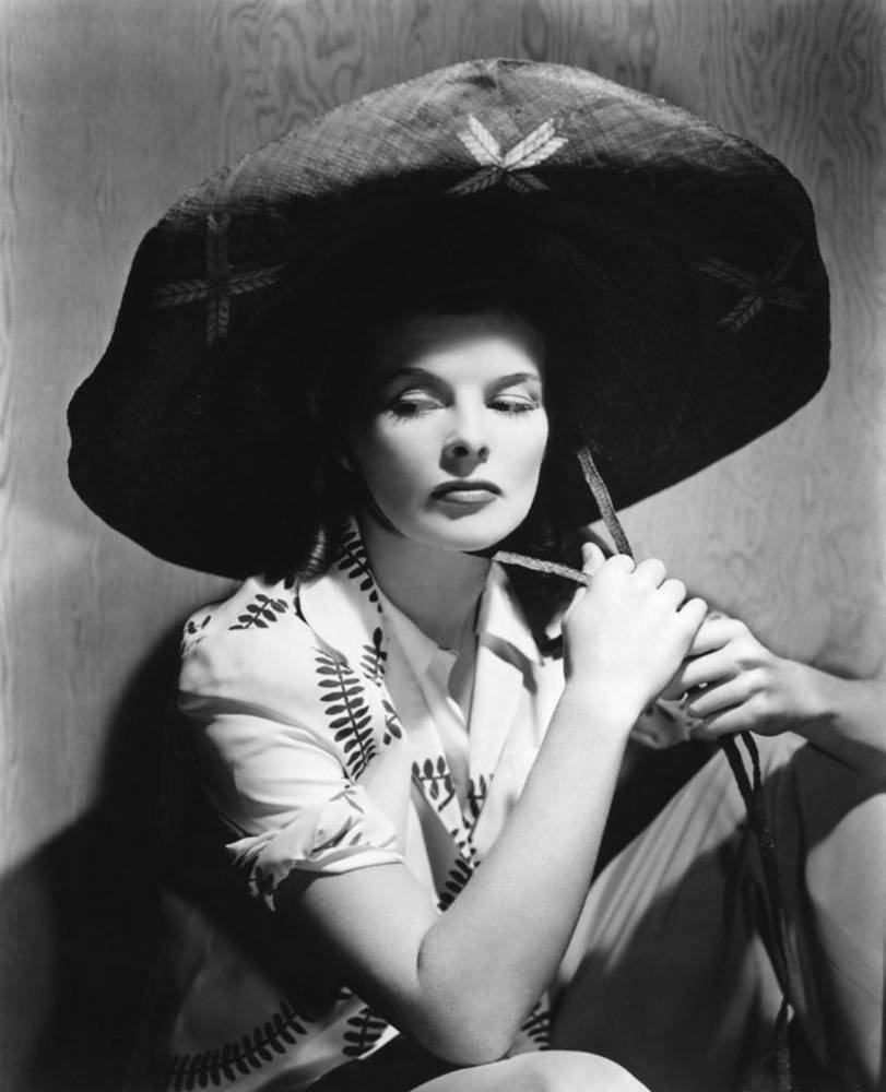 Katharine Hepburn, huge hat, large patterned hat, SD Phone Wallpaper