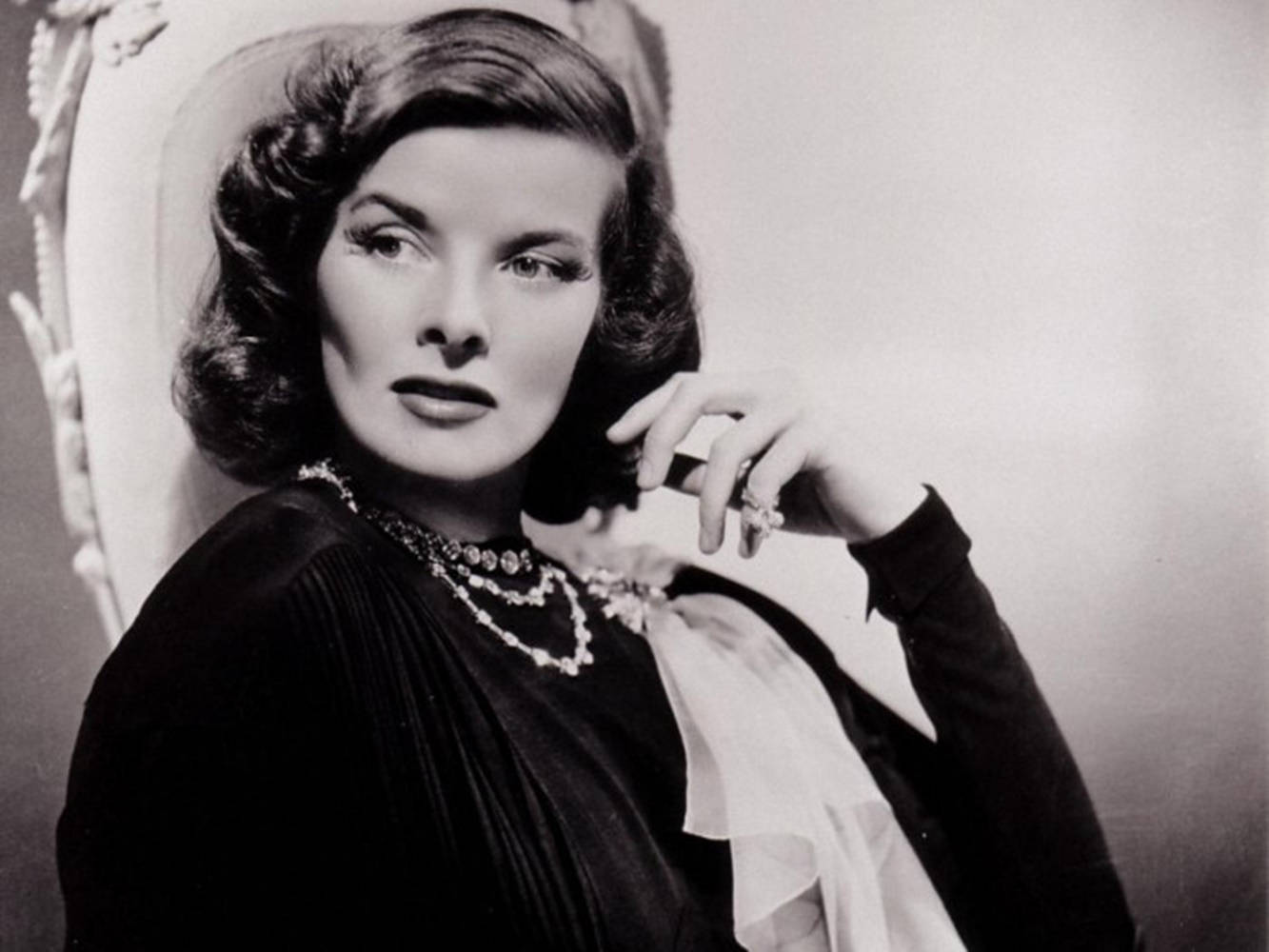 Katharine Hepburn, black dress, pearl necklace, HD Desktop Wallpaper