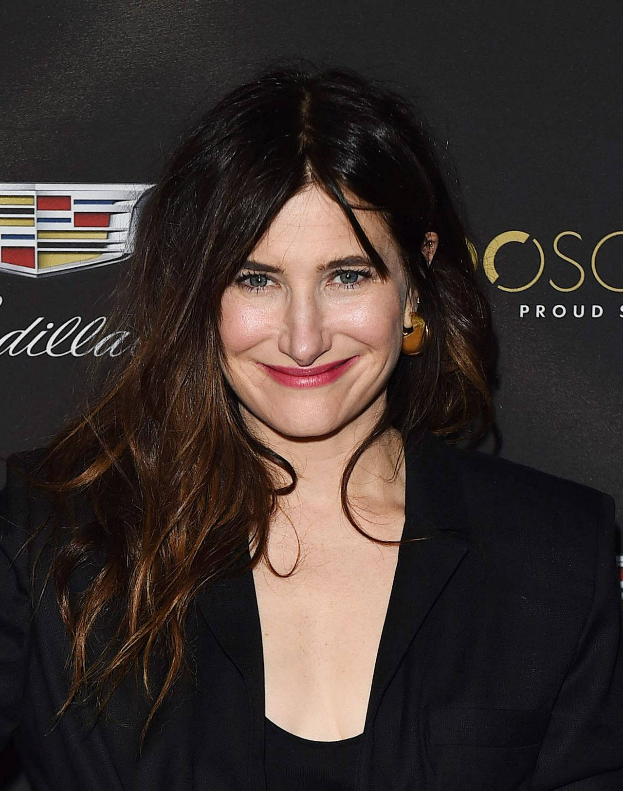 Kathryn Hahn, black blazer, red lipstick, HD Phone Wallpaper