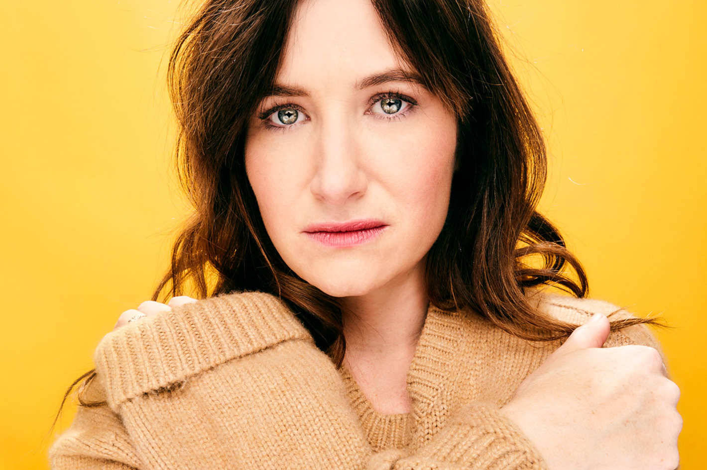 Kathryn Hahn, green eyes, brown hair, HD Desktop Wallpaper