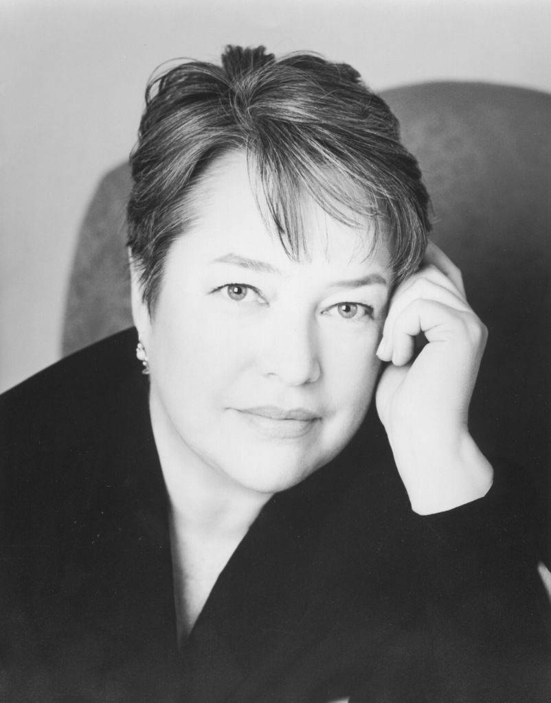 Kathy Bates, 90s, black and white portrait, SD Phone Wallpaper