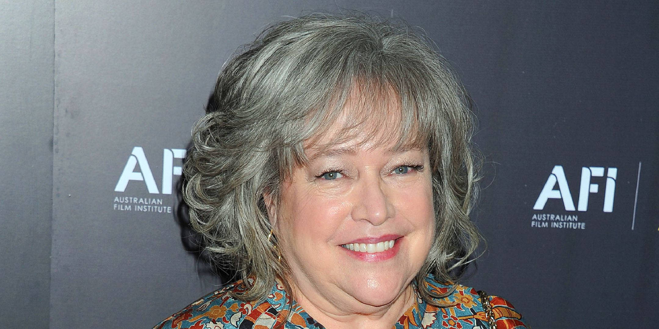 Kathy Bates, Oscar-winning actress, gray wavy hair, Full HD Desktop Wallpaper