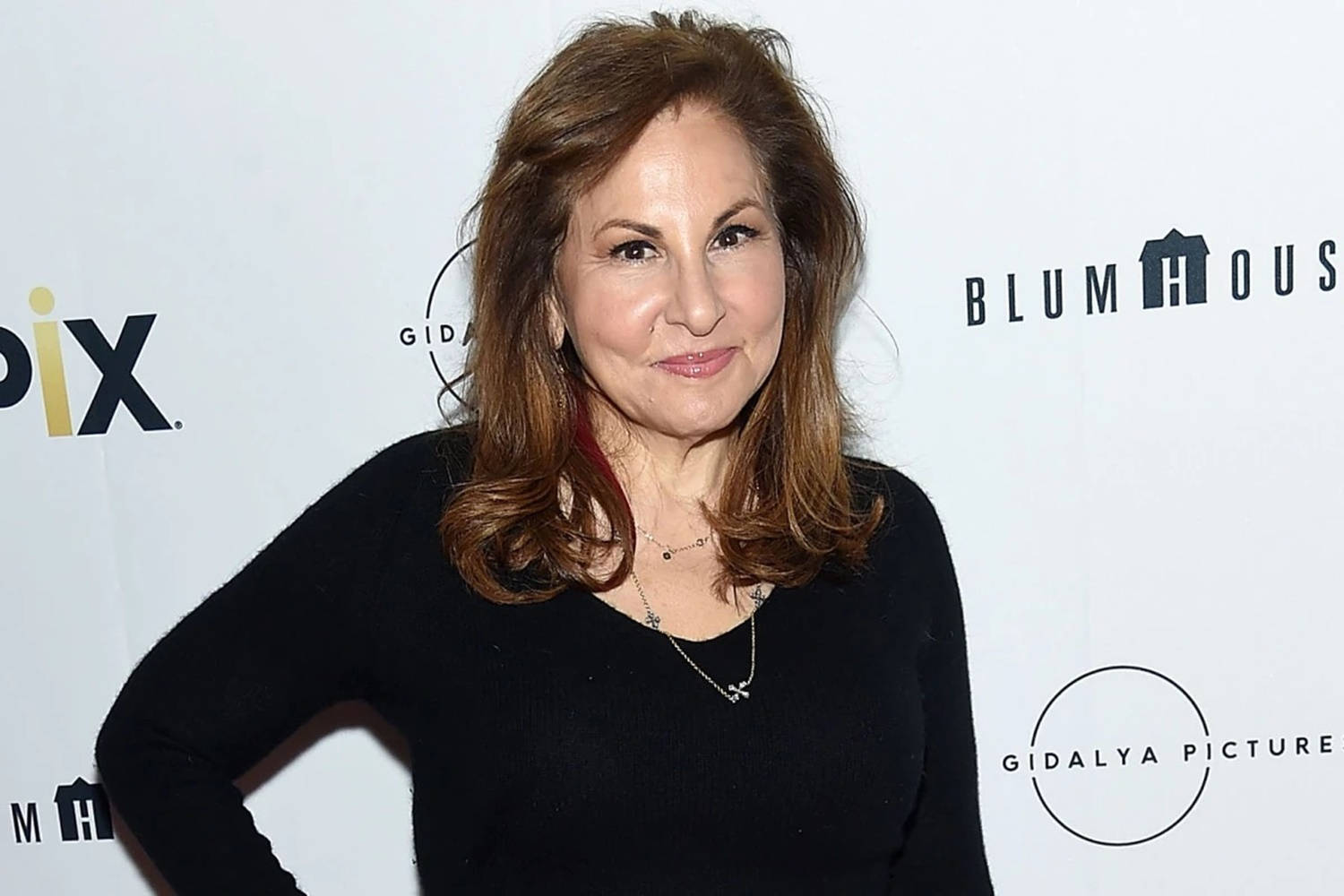 Kathy Najimy, brown hair, black top, HD Desktop Wallpaper