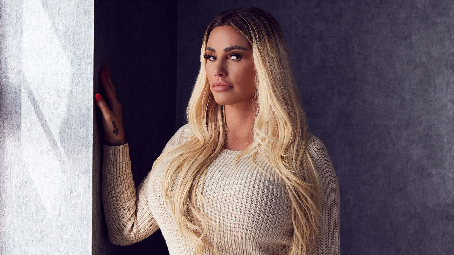Katie Price, cream sweater, textured wall, Full HD Desktop Wallpaper