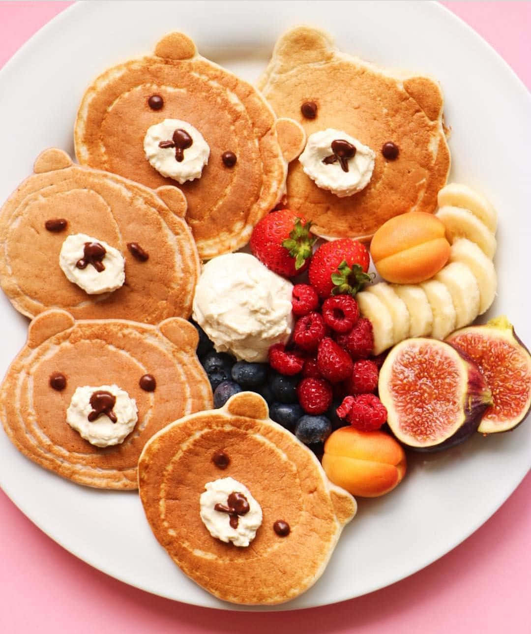 kawaii dessert, bear-shaped pancakes, cream and chocolate eyes, HD Phone Wallpaper