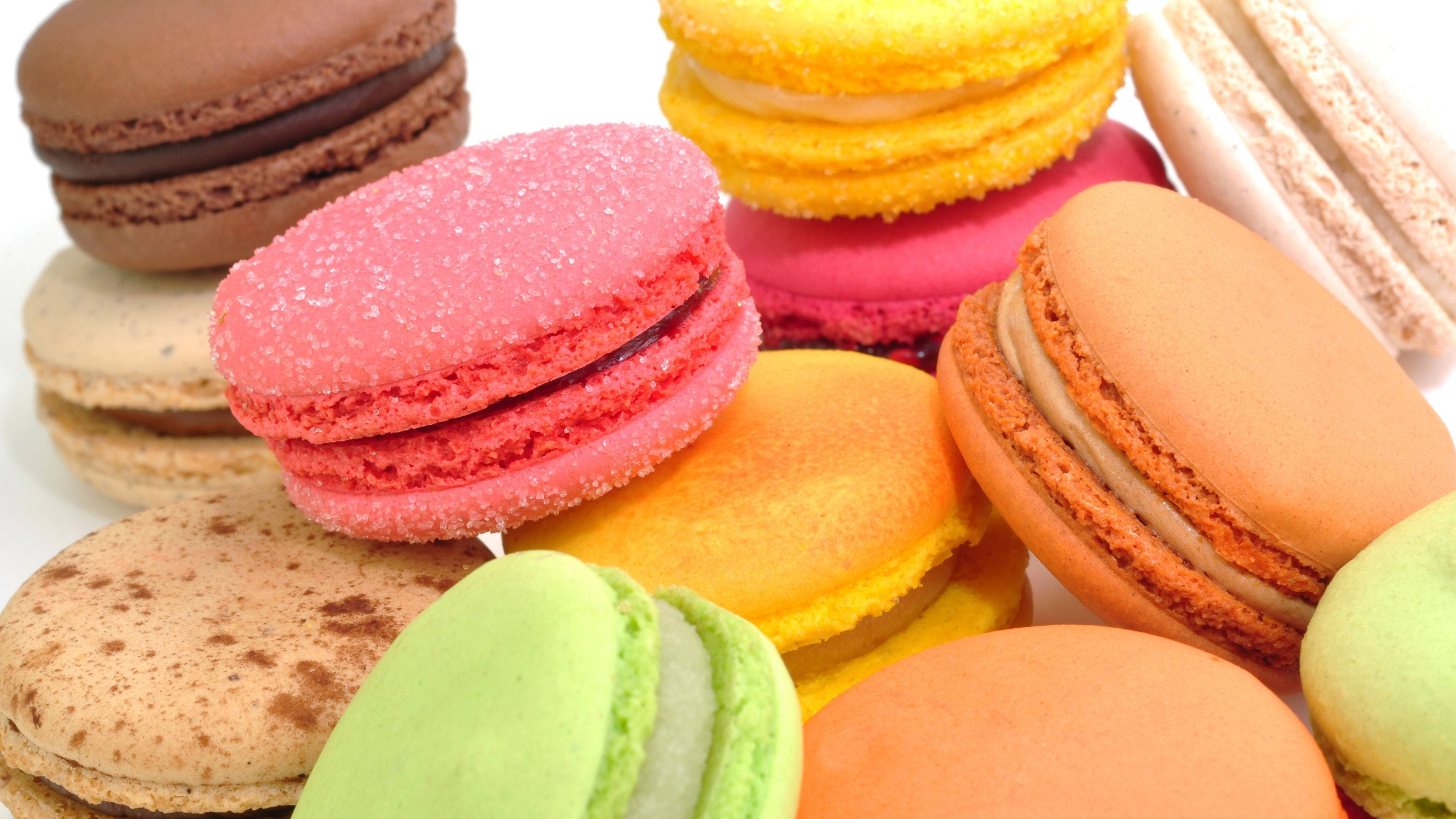 colorful macaron, smooth shells, creamy fillings, 4K Desktop Wallpaper