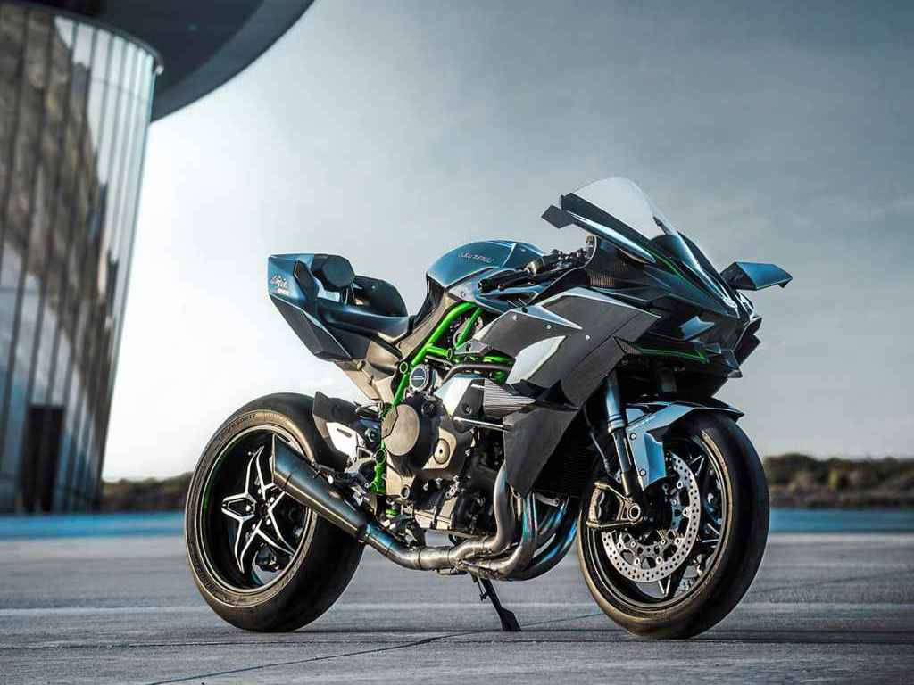 Kawasaki H2r, black and green, exposed frame, SD Desktop Wallpaper
