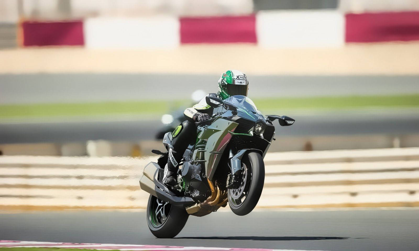 Kawasaki H2r, racetrack, motorcyclist, HD Desktop Wallpaper