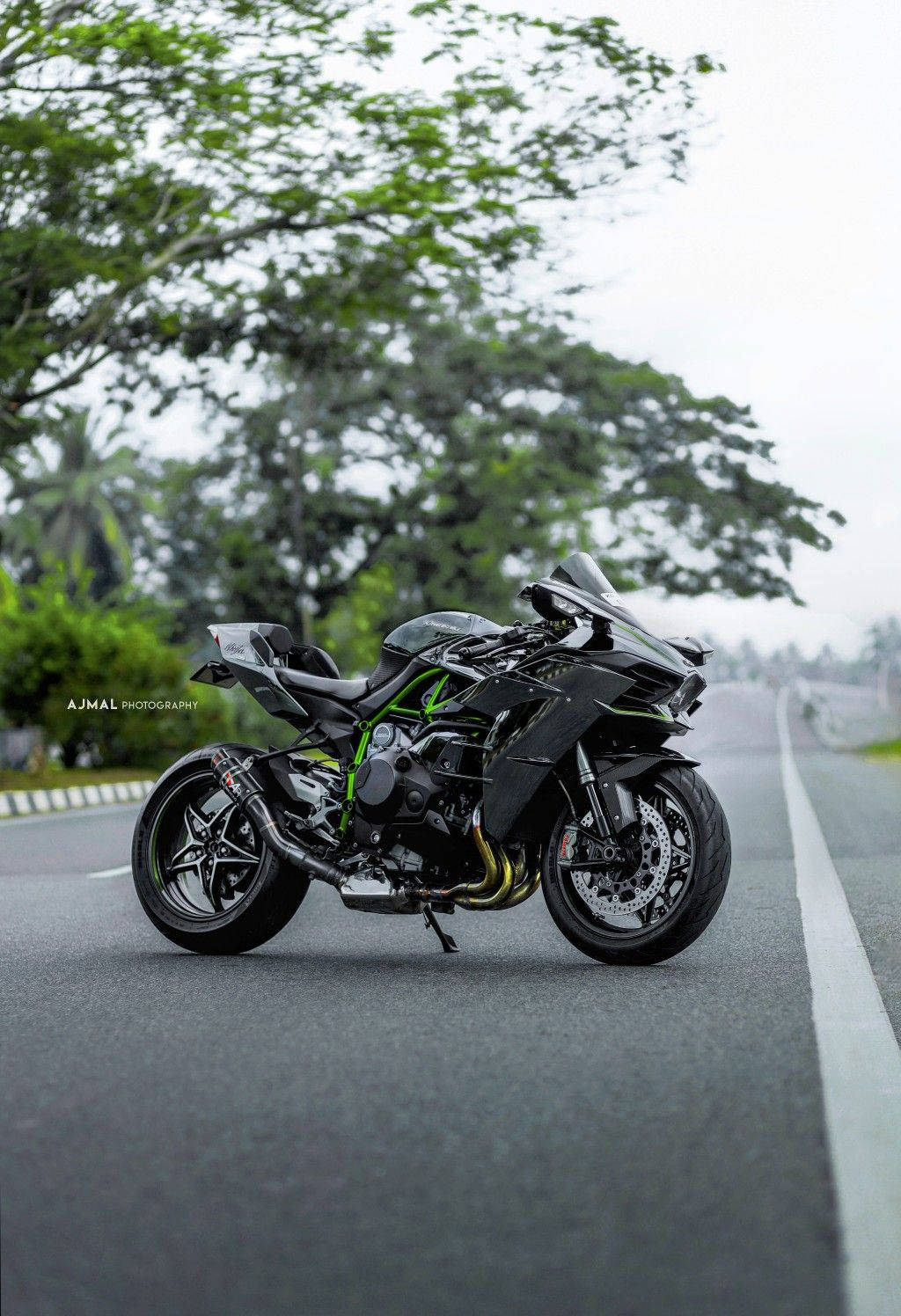 Kawasaki H2r, black and green, sport motorcycle, HD Phone Wallpaper